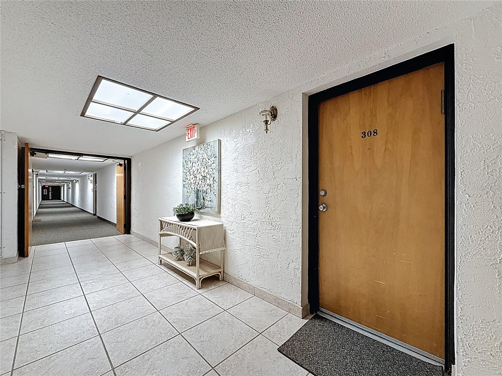 Image 9 of 77 For 2591 Countryside Boulevard 5308