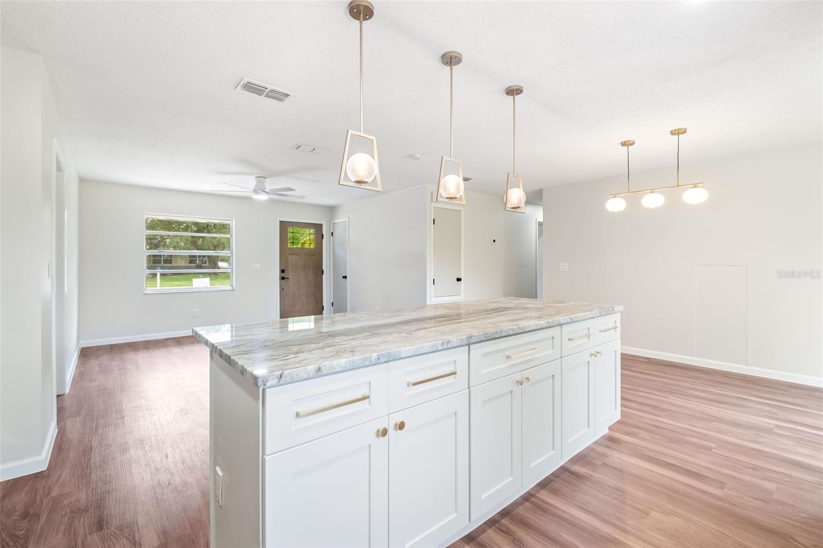 Image 10 of 24 For 4204 Carousel Road