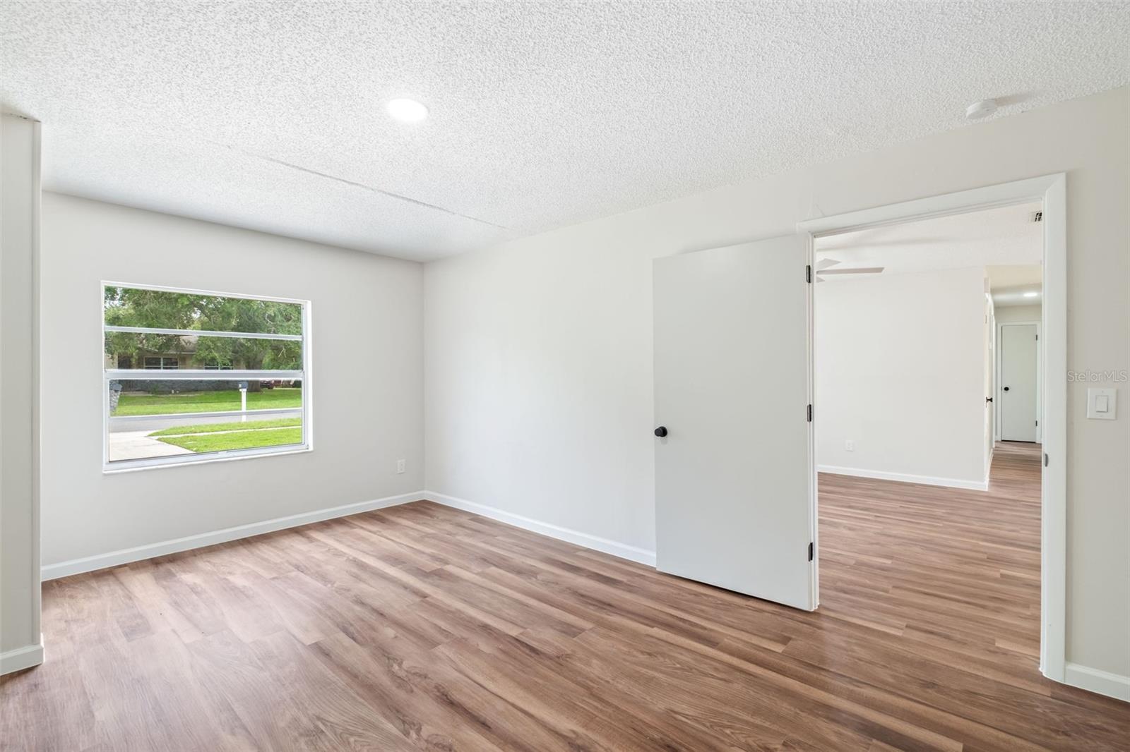Image 18 of 24 For 4204 Carousel Road