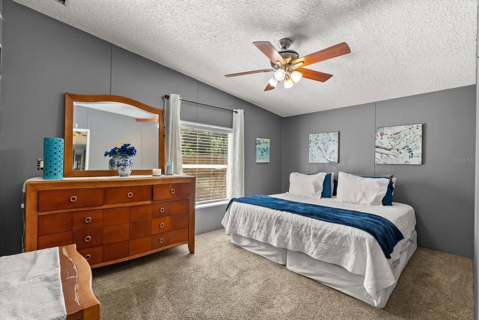 Image 11 of 33 For 25458 Antler Street