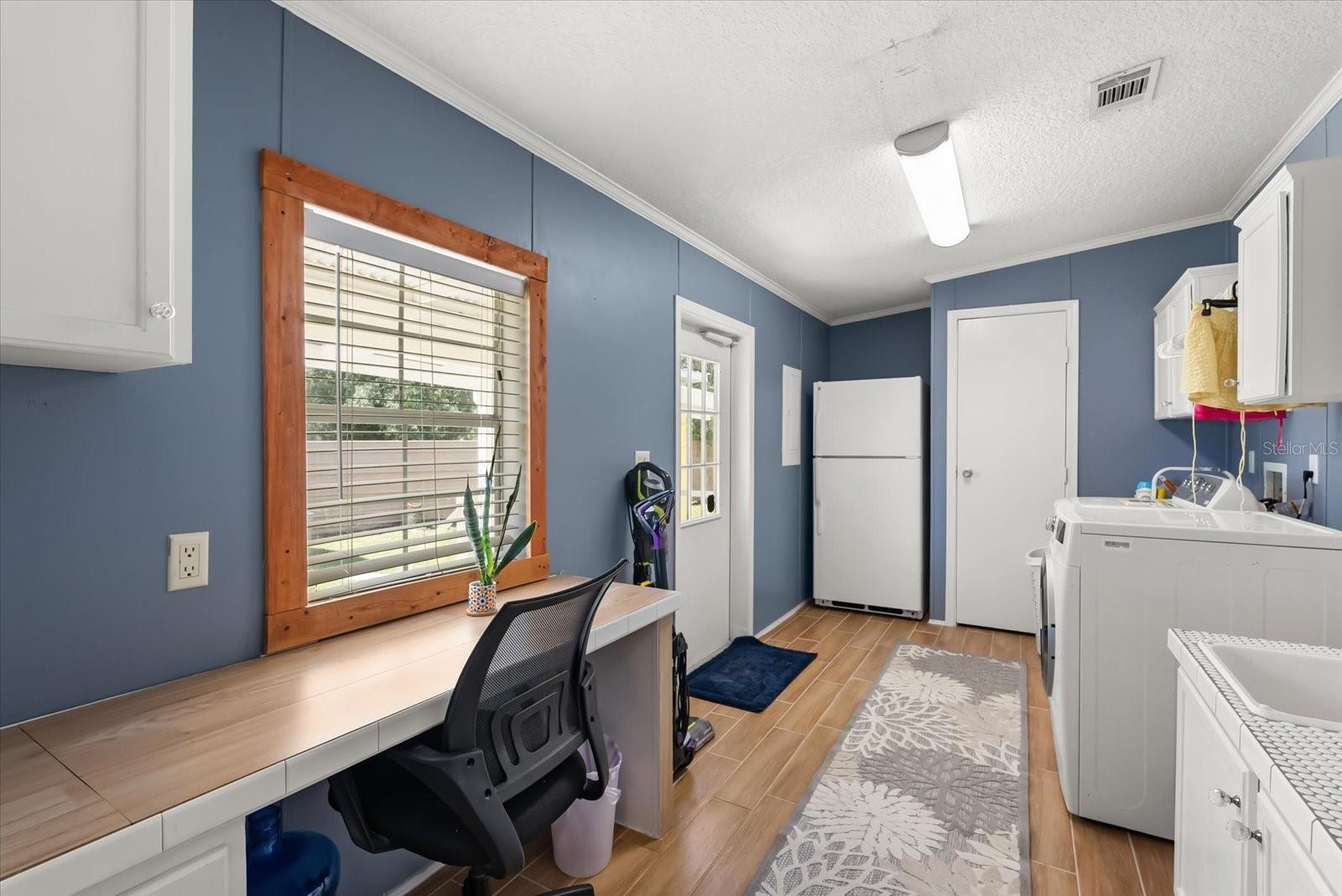 Image 16 of 33 For 25458 Antler Street