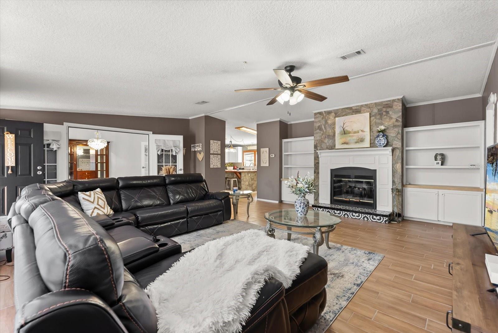 Image 4 of 33 For 25458 Antler Street