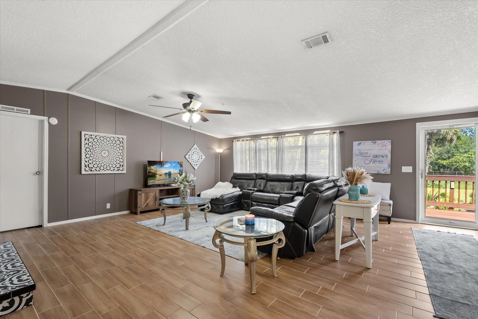 Image 5 of 33 For 25458 Antler Street