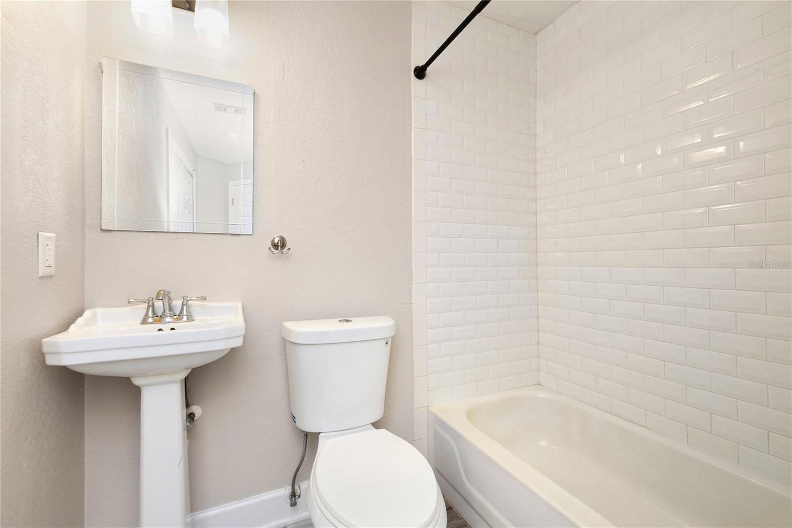 Image 18 of 26 For 7711 Sugar Bend Drive 7711