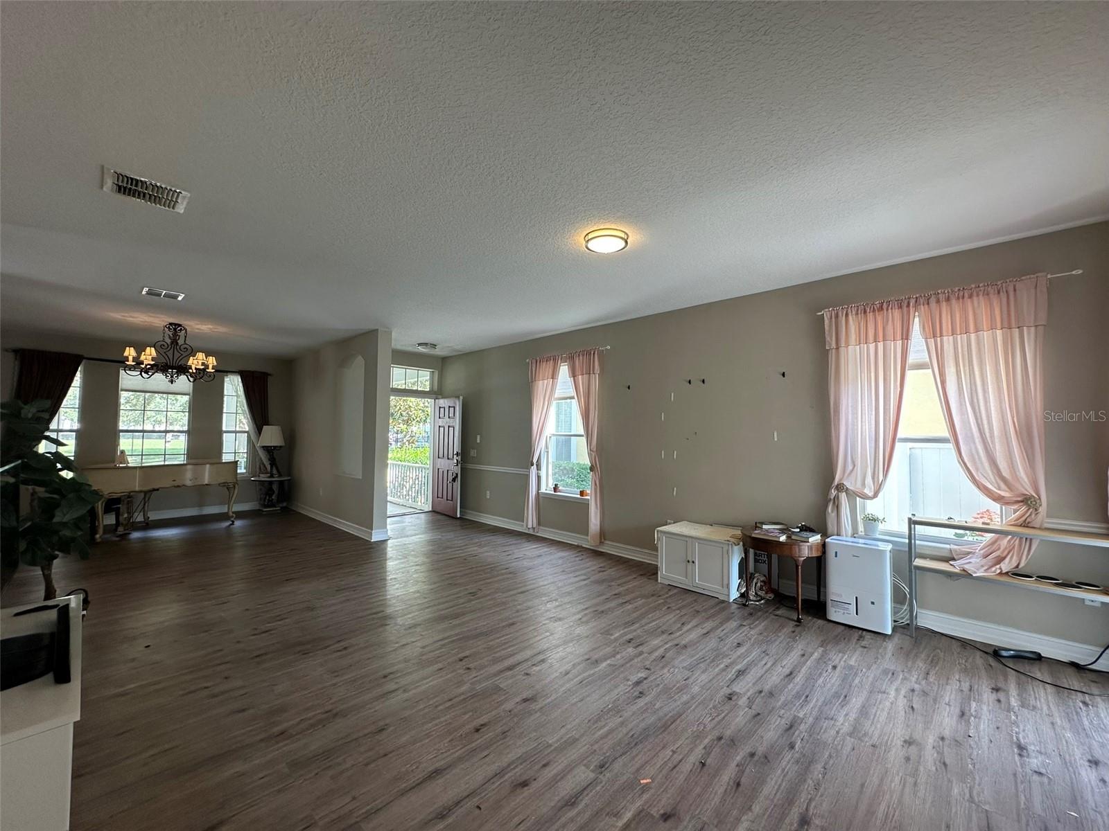 Image 10 of 37 For 6979 Bluestem Road