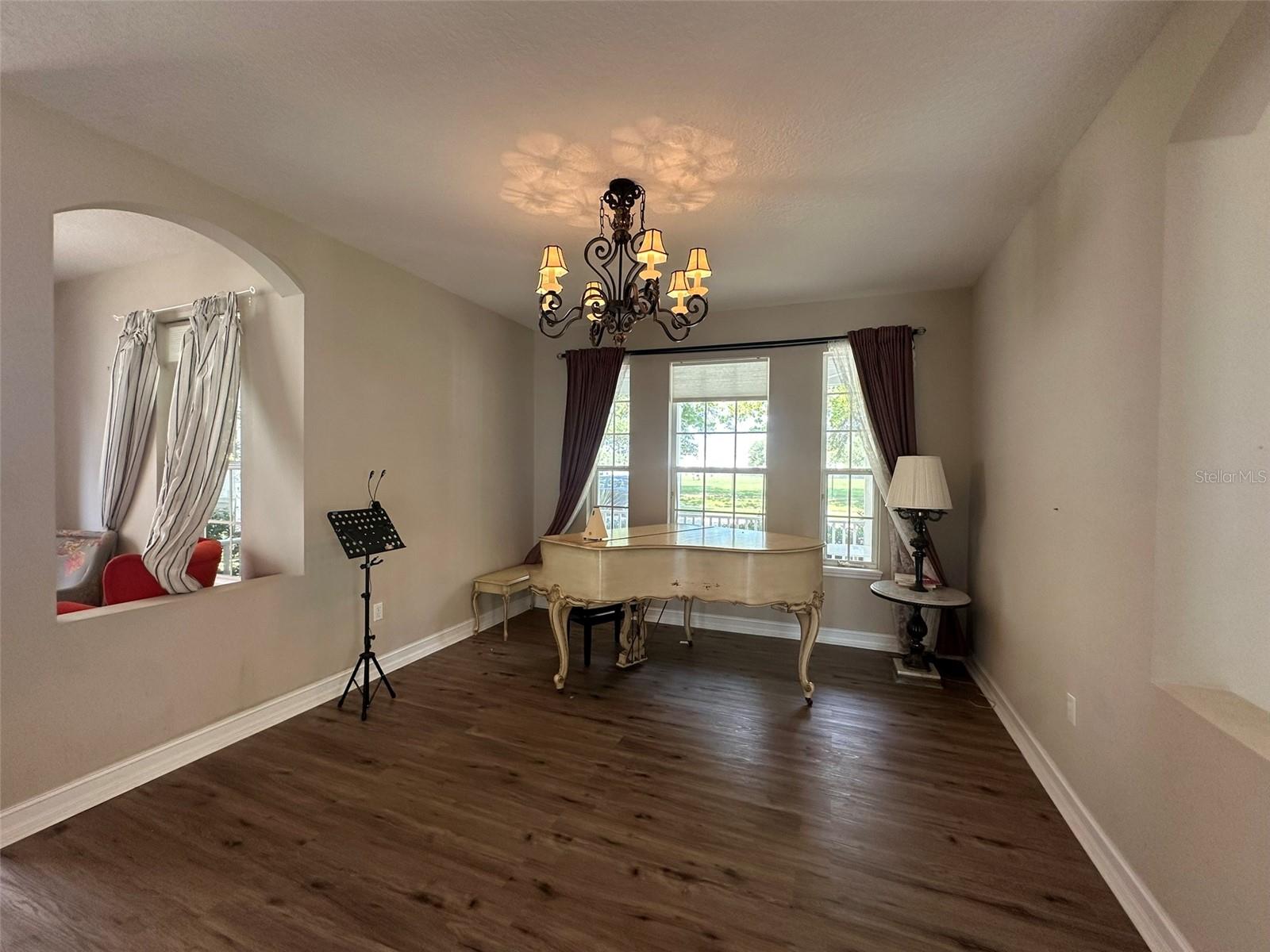 Image 11 of 37 For 6979 Bluestem Road