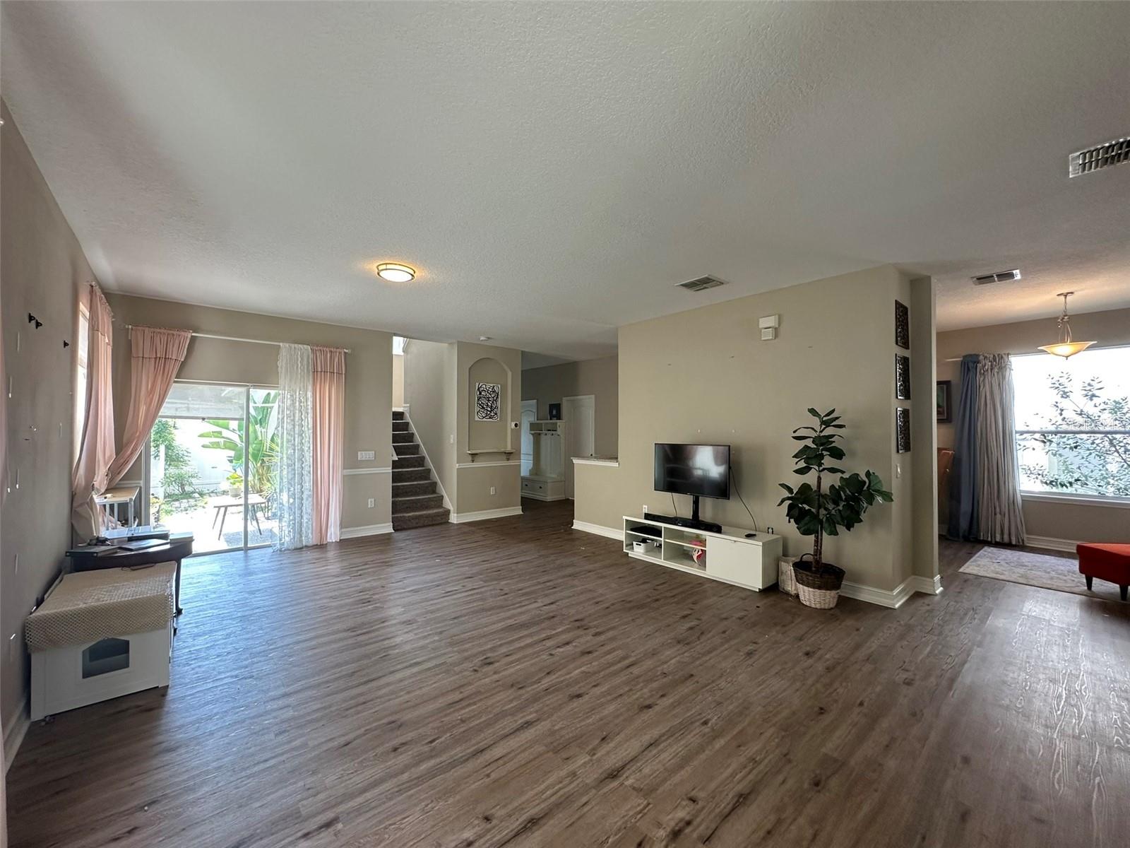 Image 6 of 37 For 6979 Bluestem Road