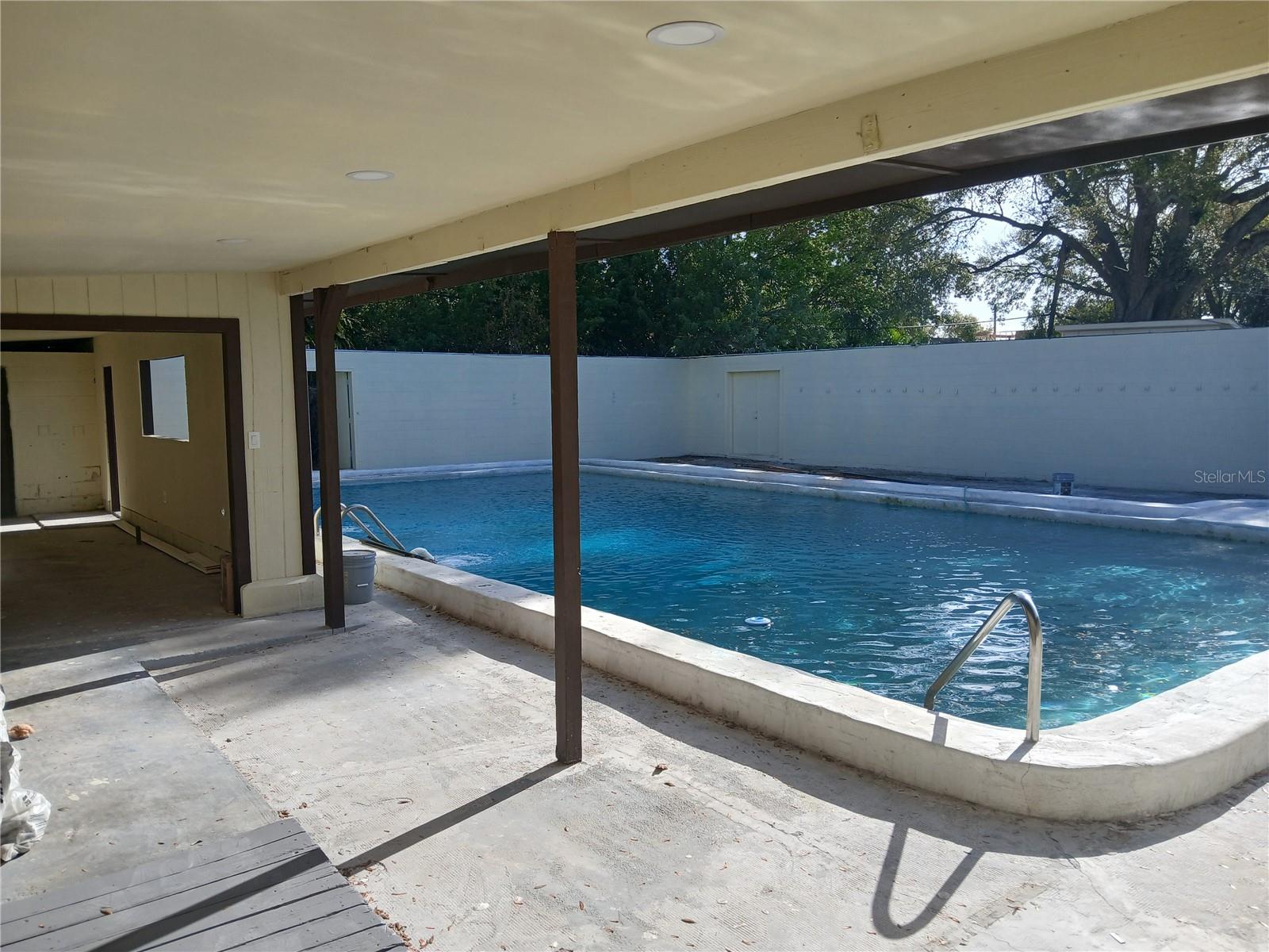 Image 8 of 8 For 3465 Edgewater Drive