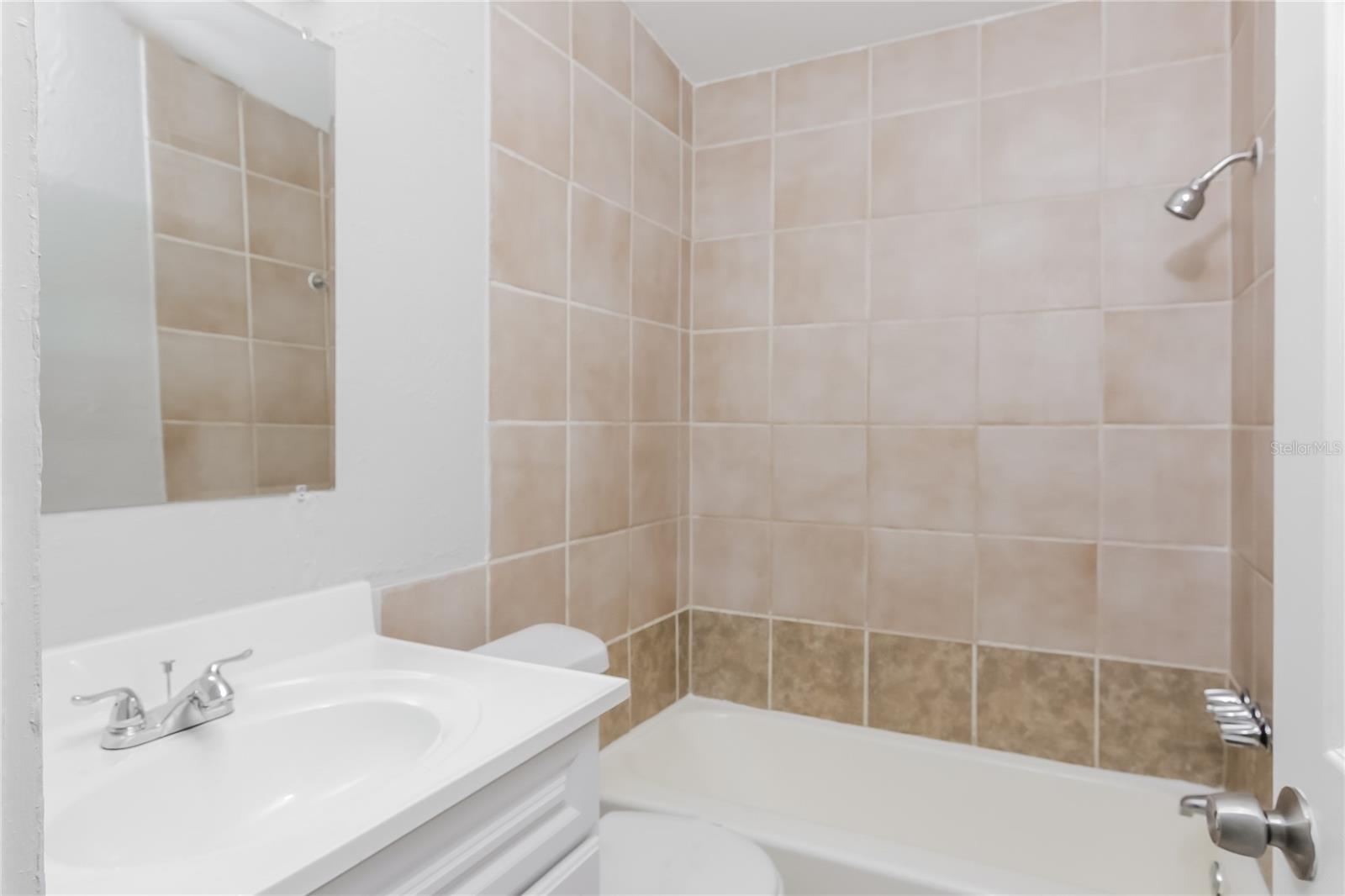 Image 14 of 16 For 3535 24th Parkway