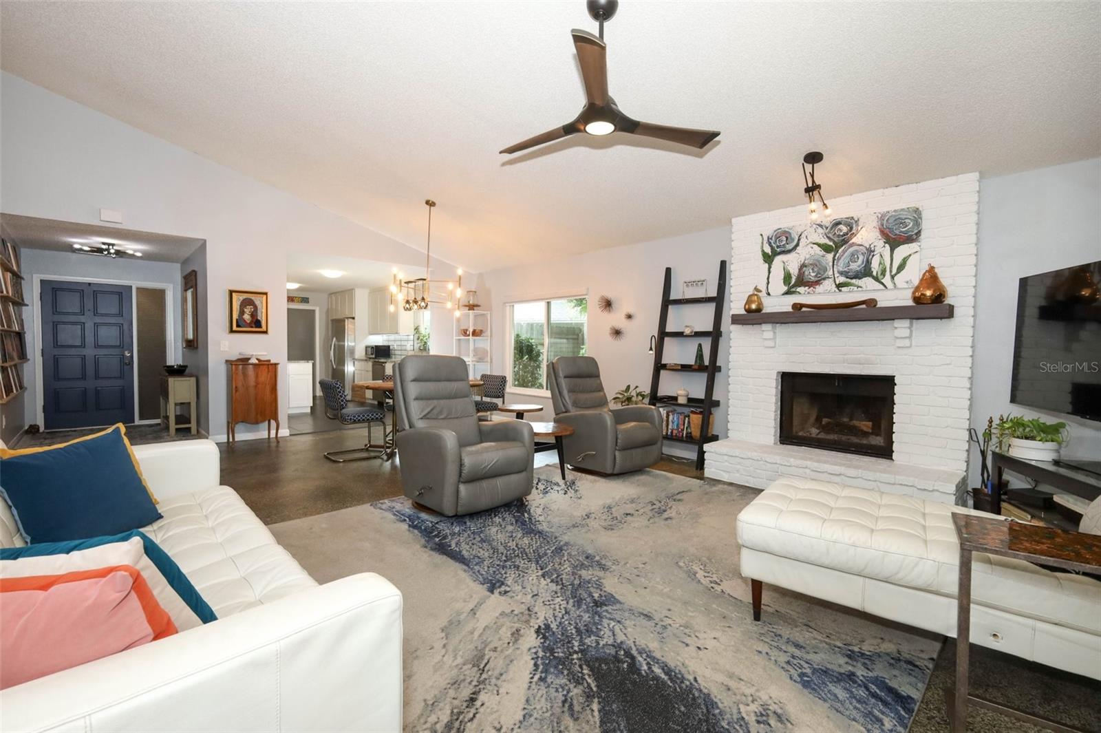 Image 20 of 62 For 935 Citrus Wood Court