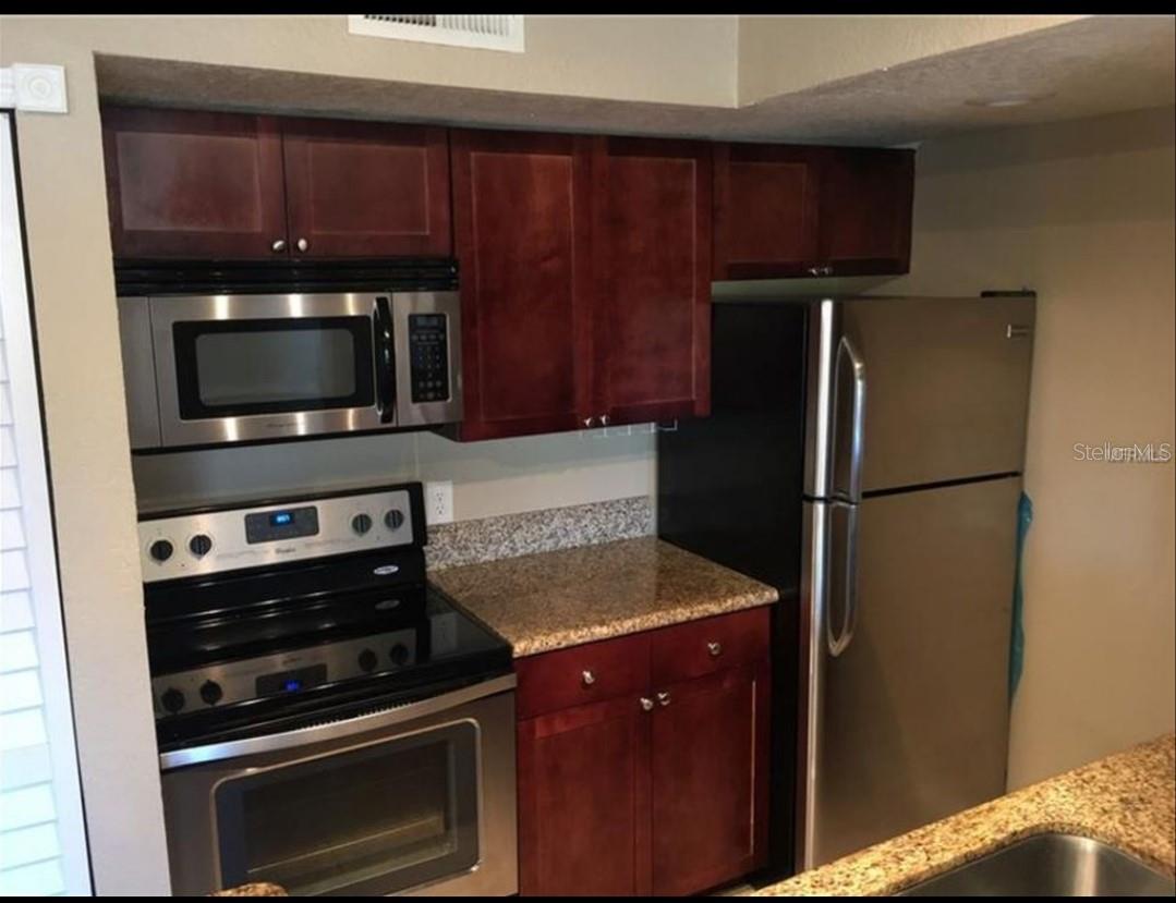 Image 5 of 19 For 5128 Conroy Road 15