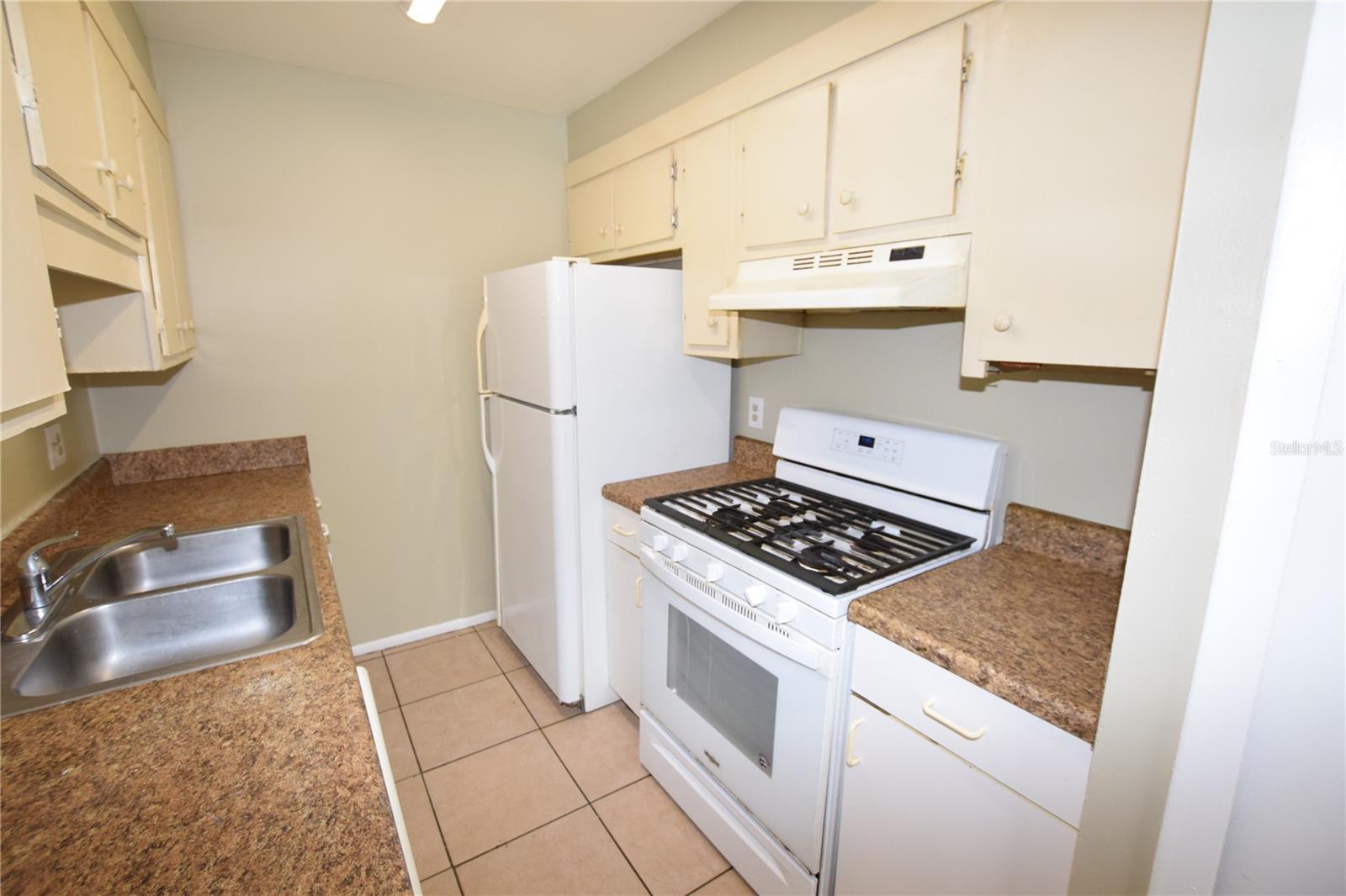 Image 11 of 21 For 3213 Split Willow Drive