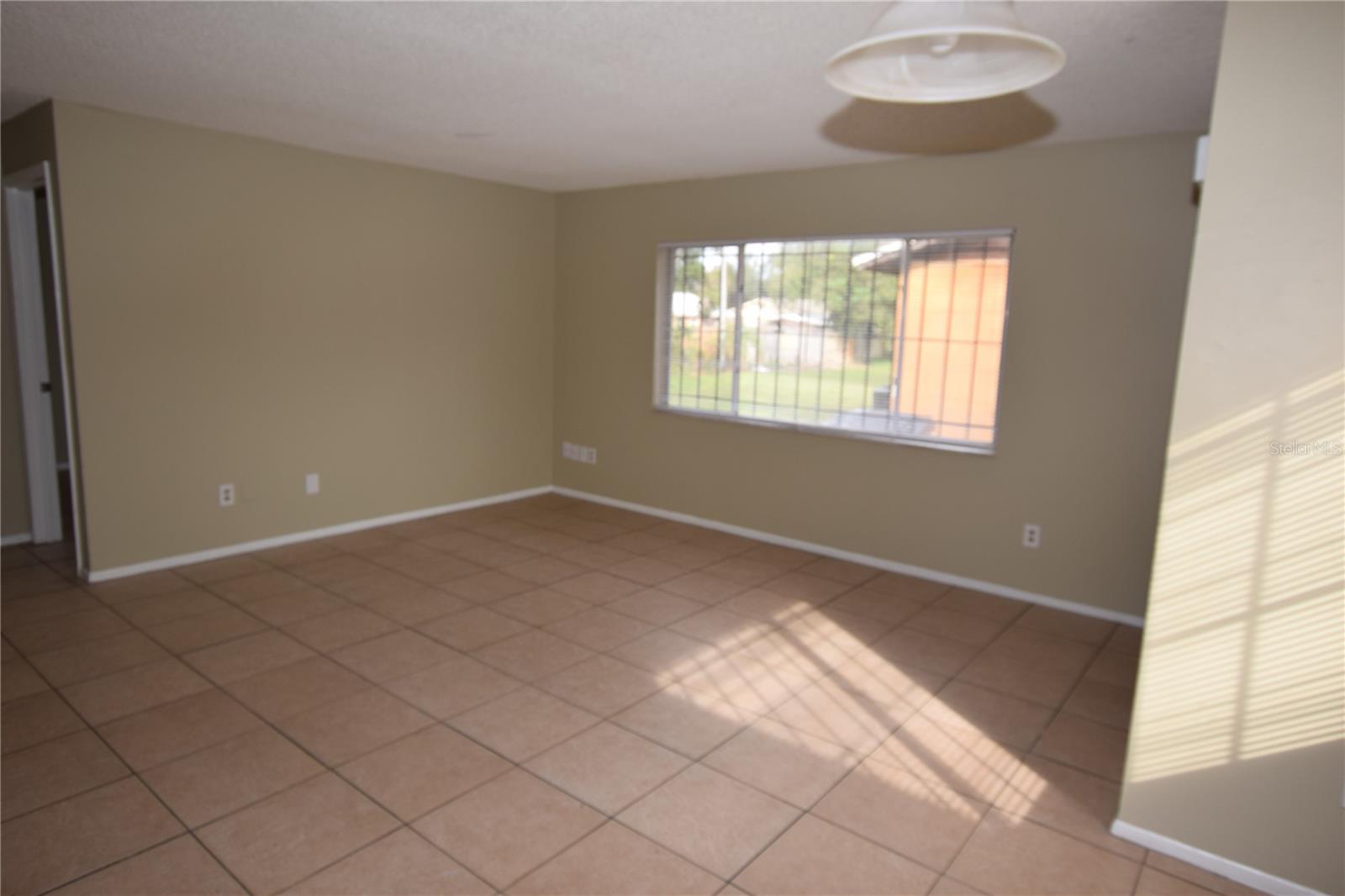 Image 5 of 21 For 3213 Split Willow Drive
