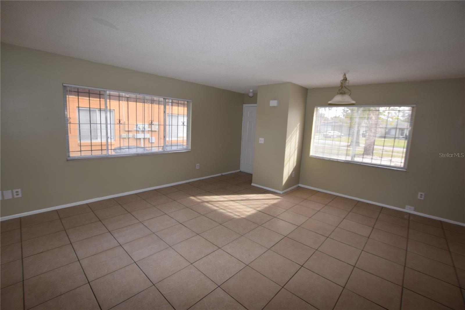 Image 7 of 21 For 3213 Split Willow Drive
