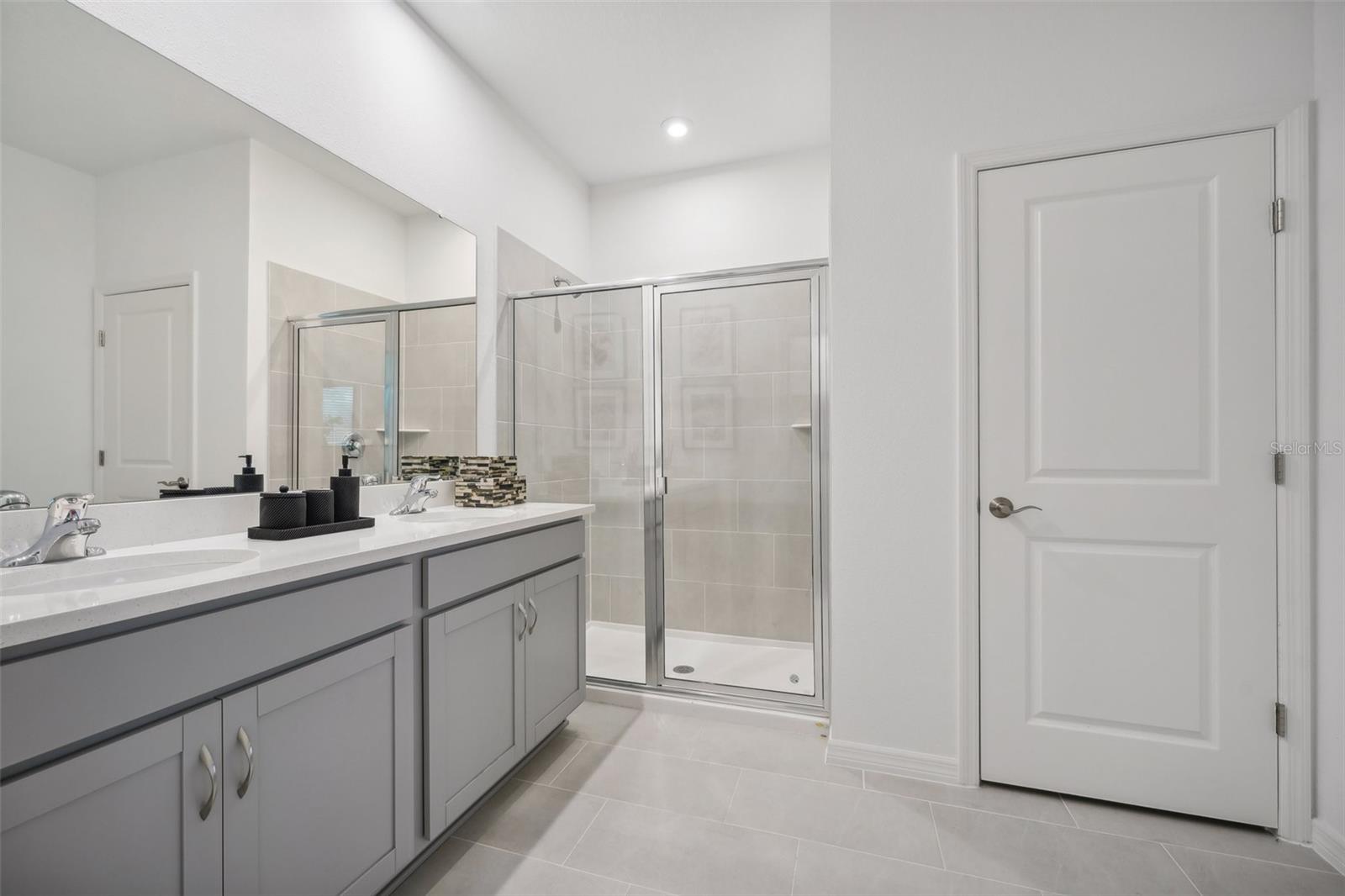 Image 38 of 38 For 6524 Waterlily Place