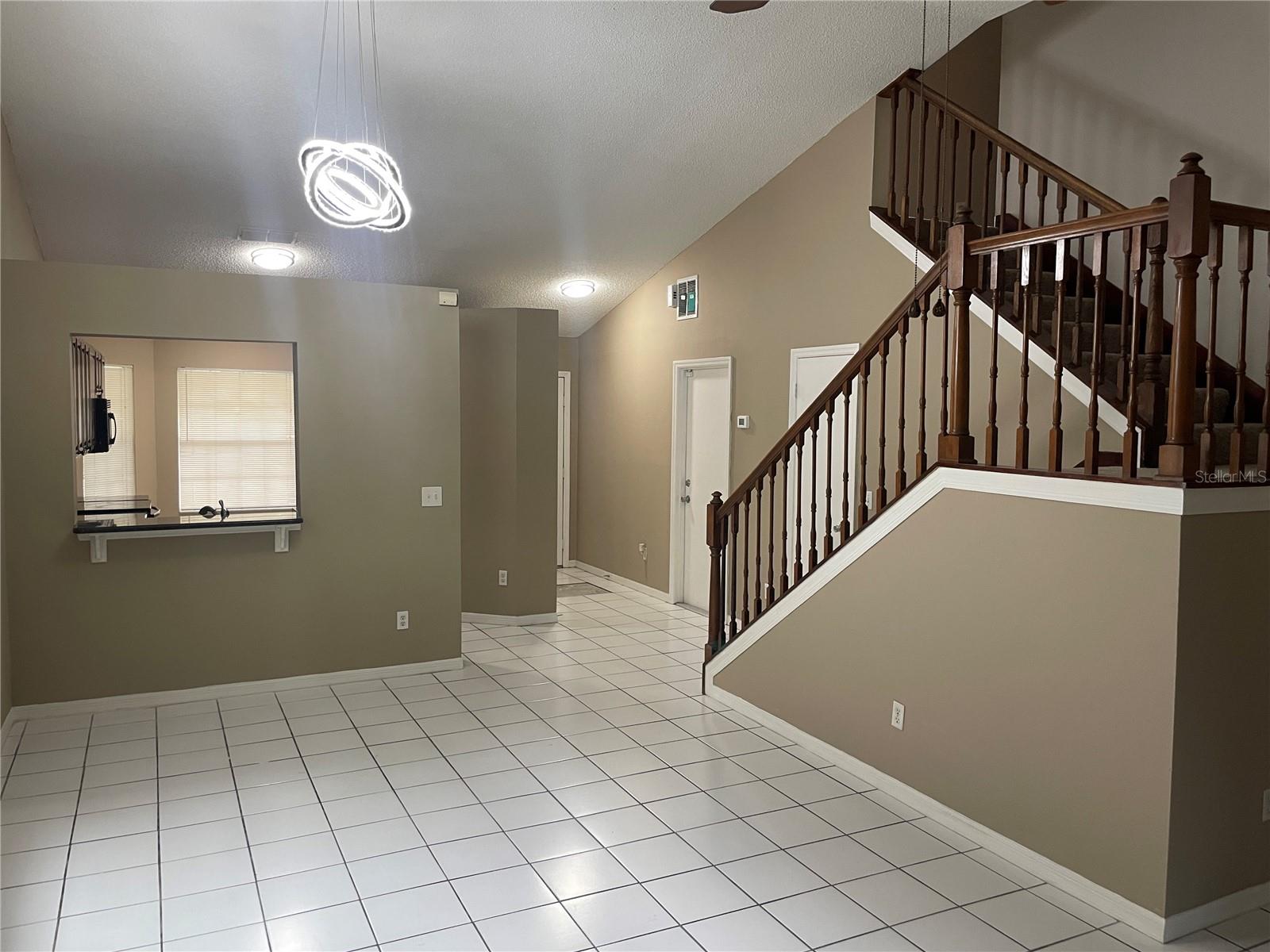 Image 10 of 35 For 6776 Brittany Chase Court
