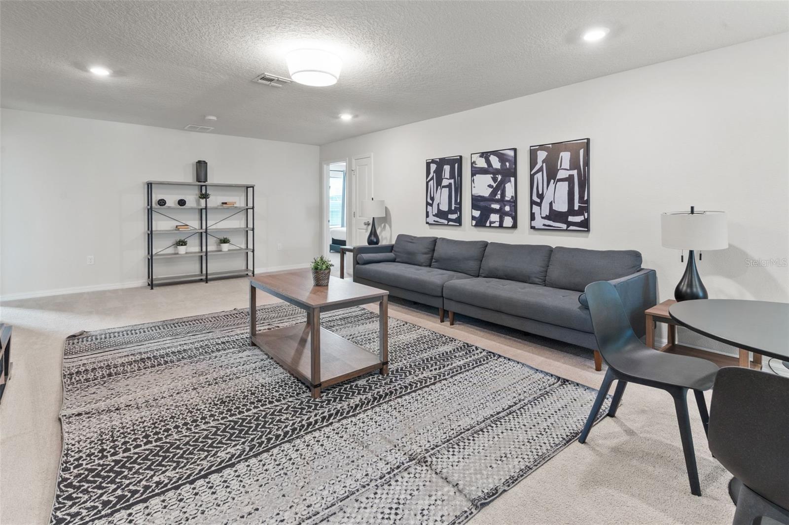 Image 17 of 54 For 2070 Lelani Circle