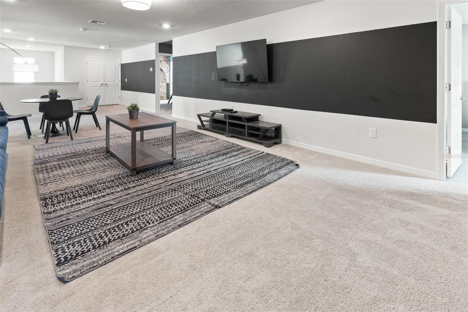 Image 20 of 54 For 2070 Lelani Circle