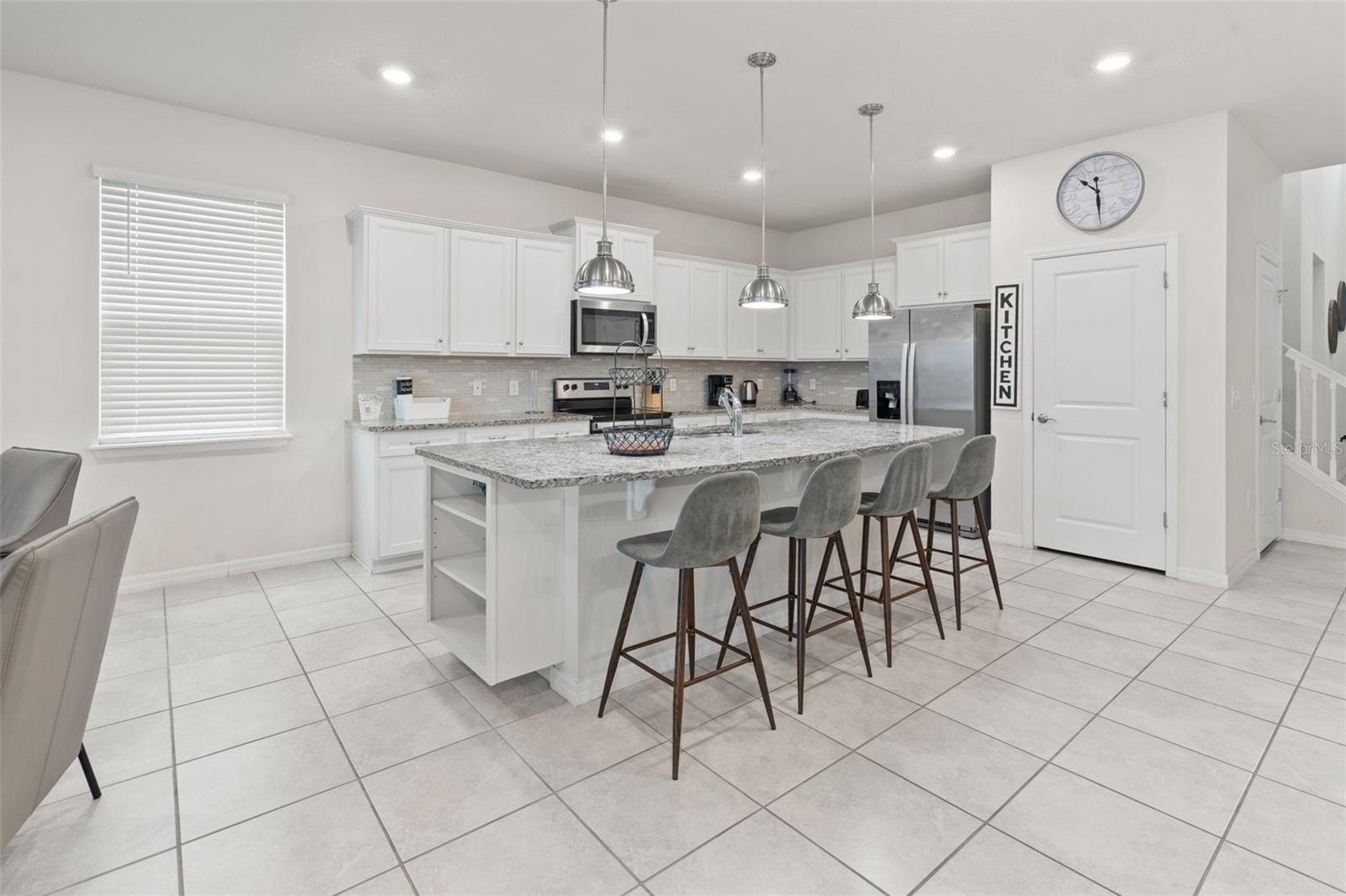 Image 3 of 54 For 2070 Lelani Circle