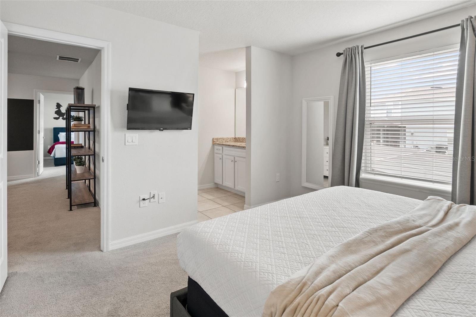 Image 33 of 54 For 2070 Lelani Circle