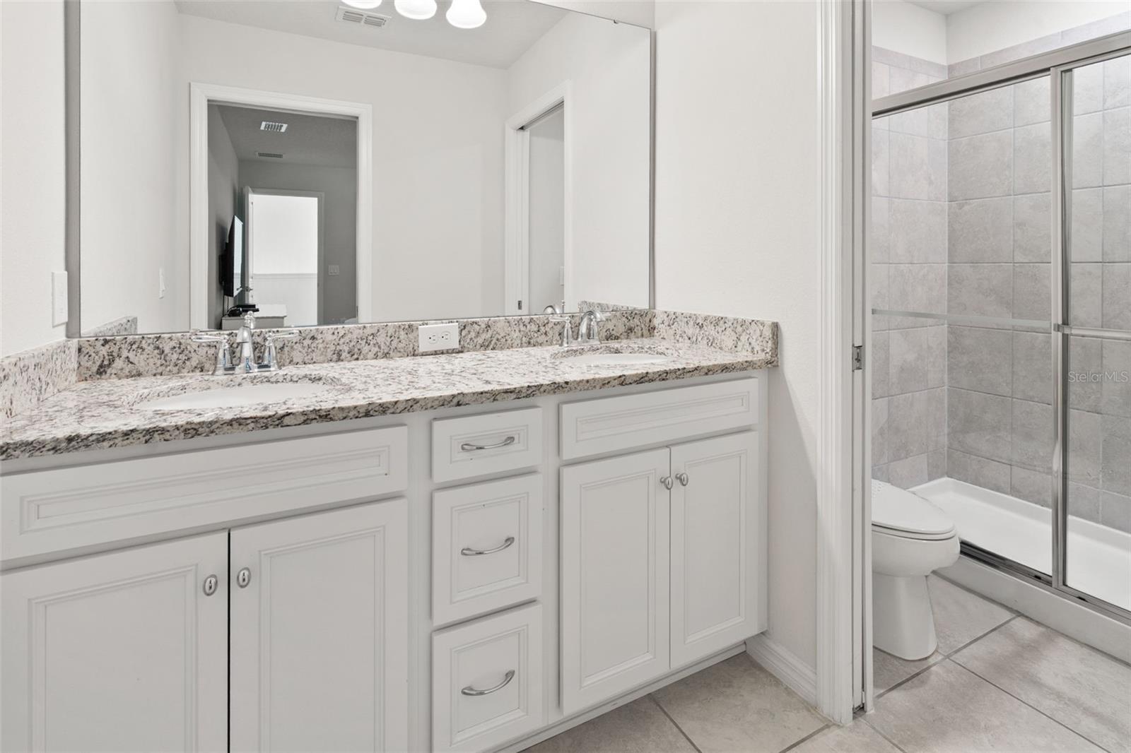Image 36 of 54 For 2070 Lelani Circle