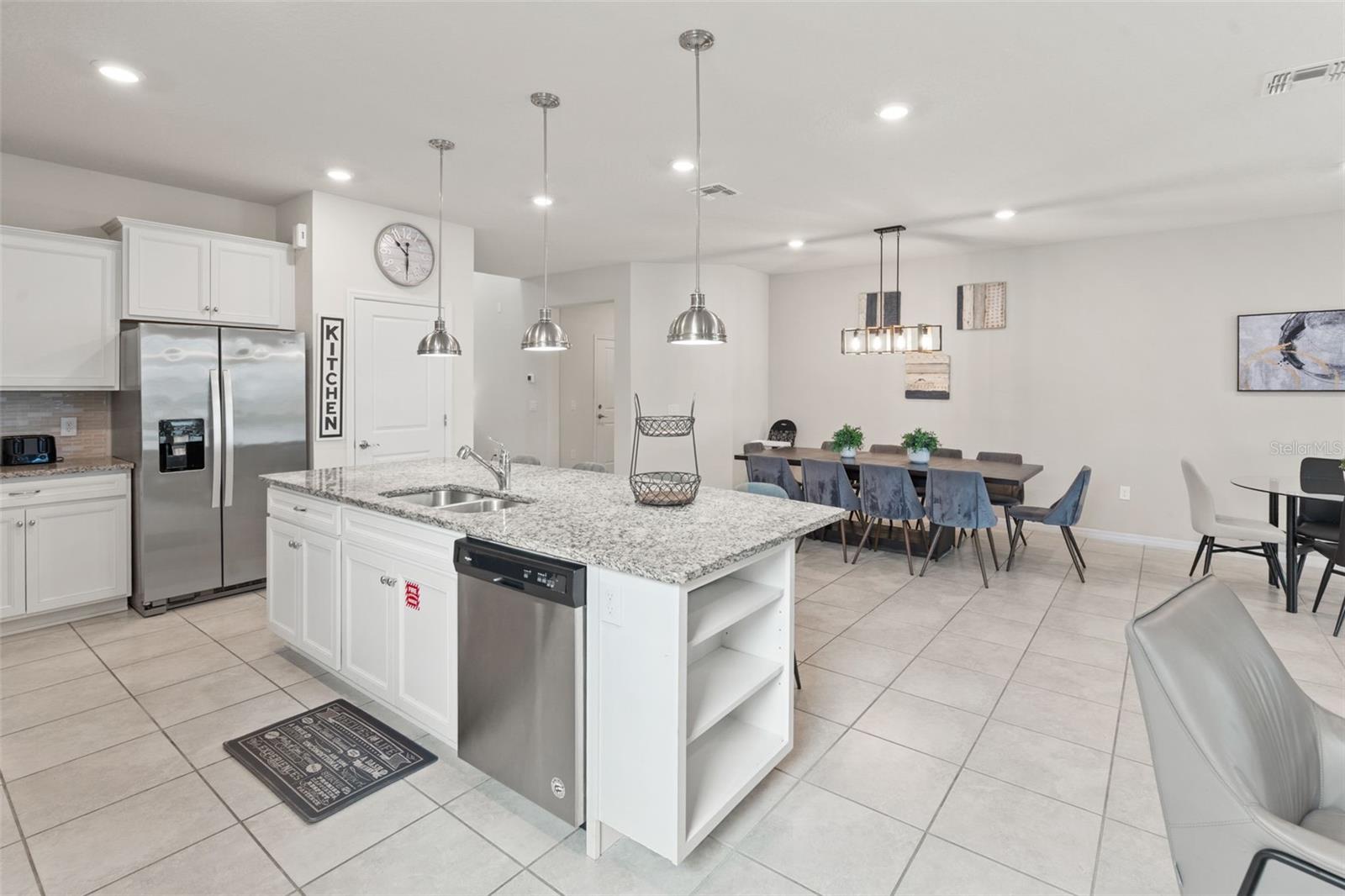 Image 4 of 54 For 2070 Lelani Circle