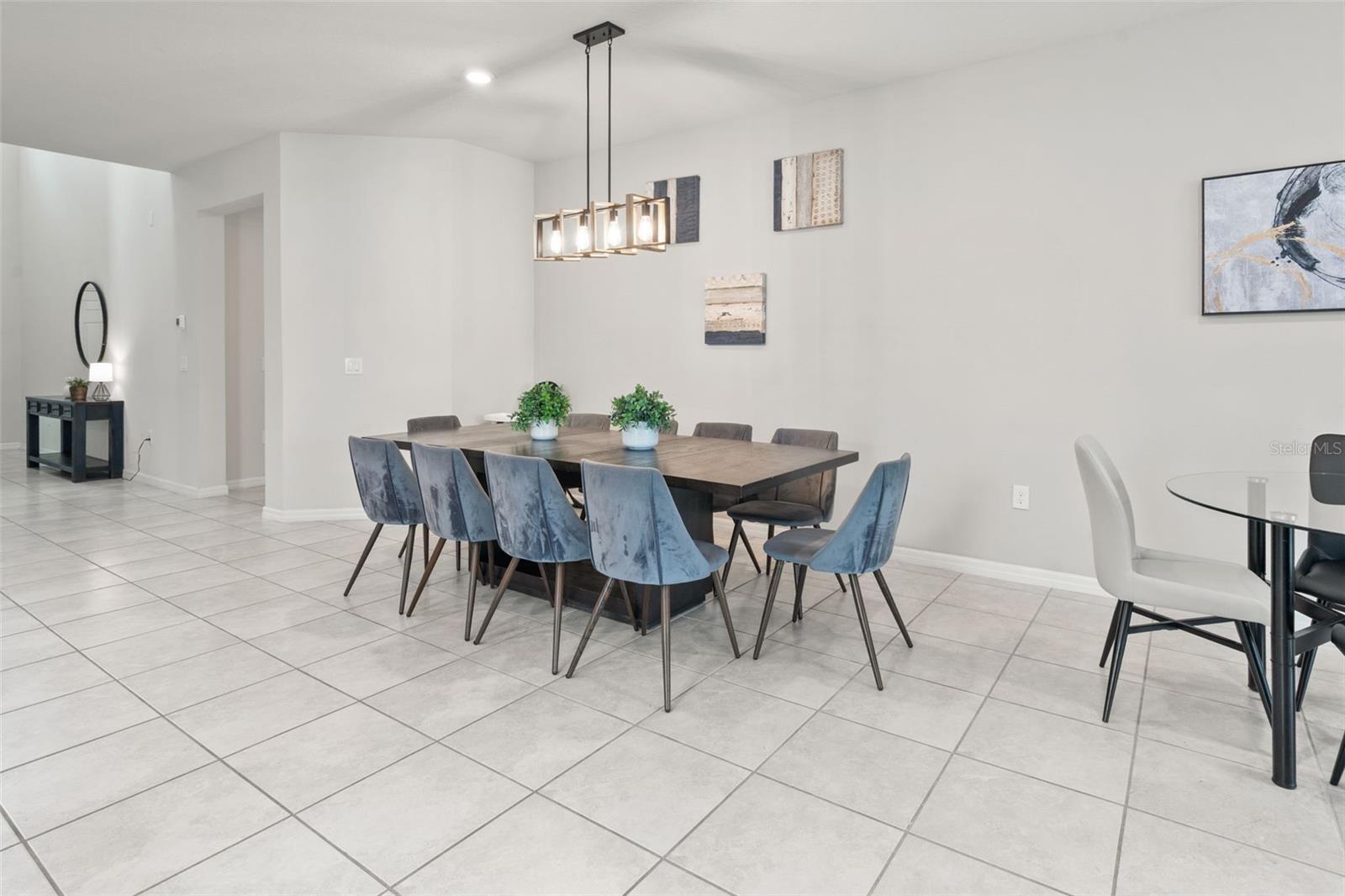 Image 8 of 54 For 2070 Lelani Circle