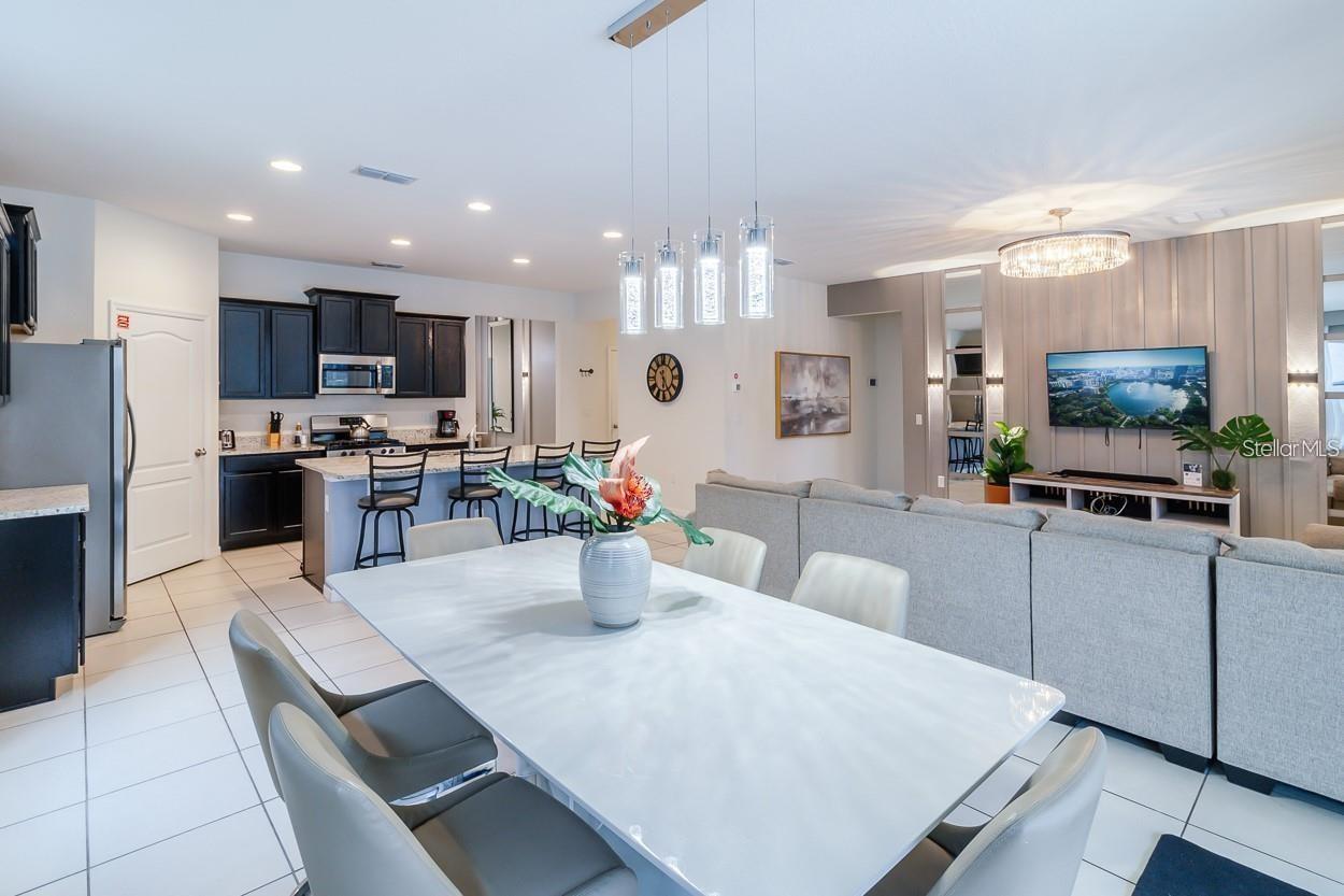 Image 3 of 24 For 6047 Broad Oak Drive