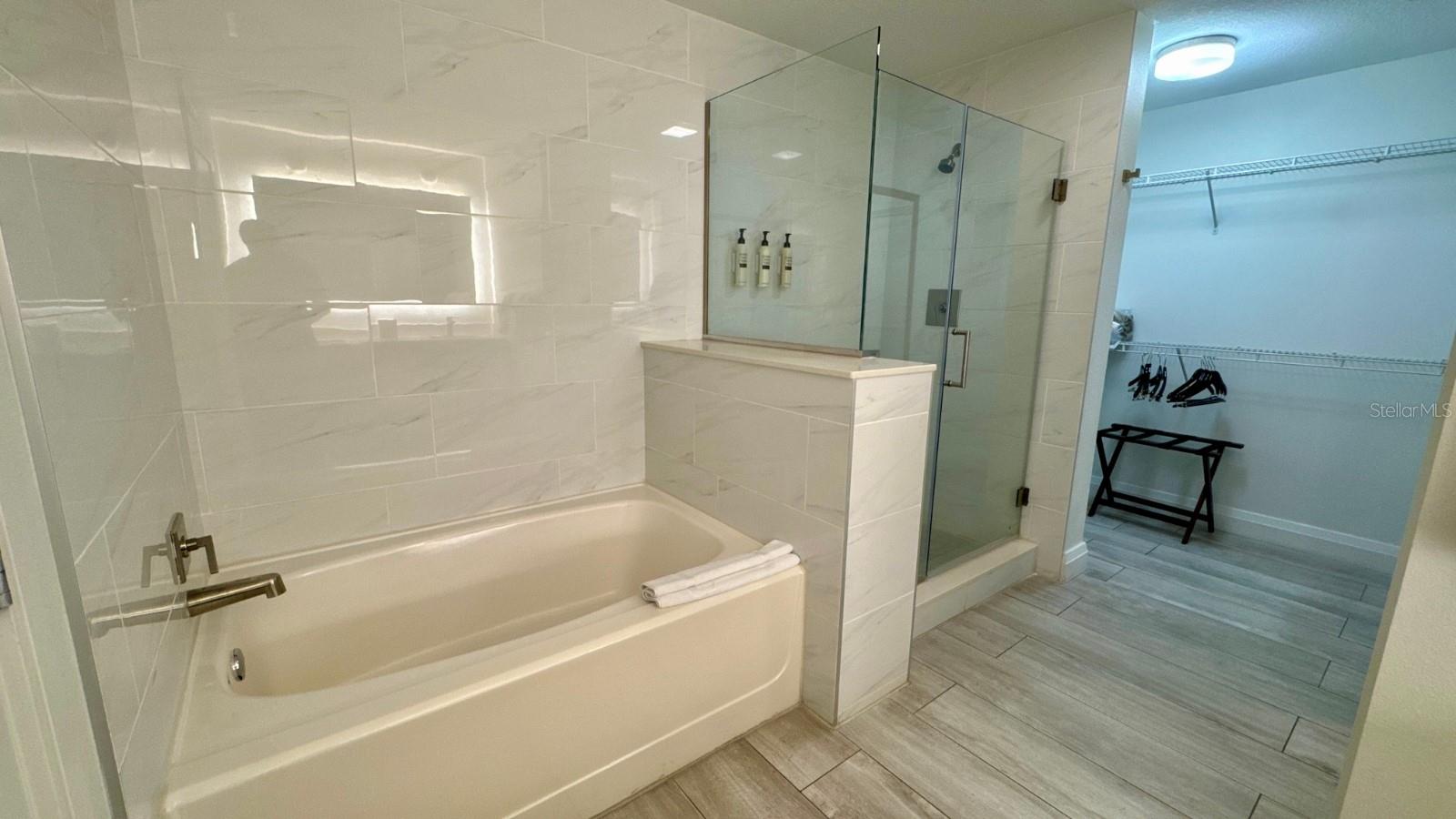 Image 6 of 18 For 14501 Grove Resort Avenue 3202
