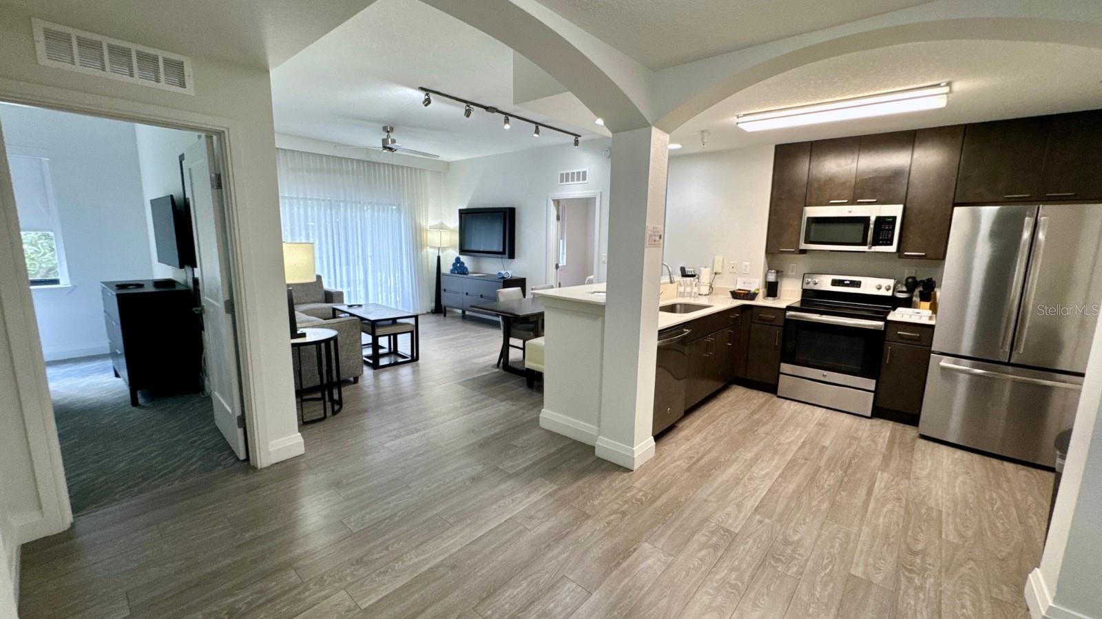 Image 7 of 18 For 14501 Grove Resort Avenue 3202