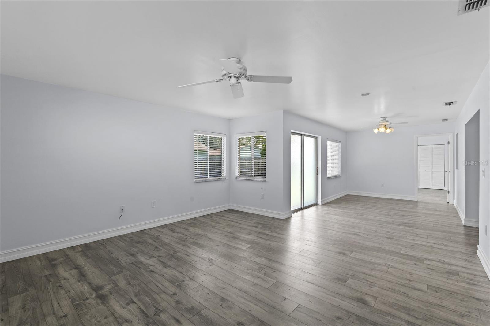 Image 9 of 20 For 2317 Woodleaf Court