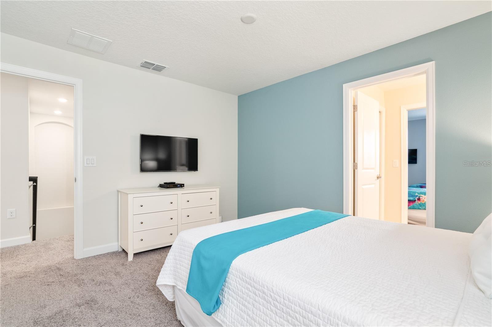 Image 26 of 33 For 1520 Maidstone Court