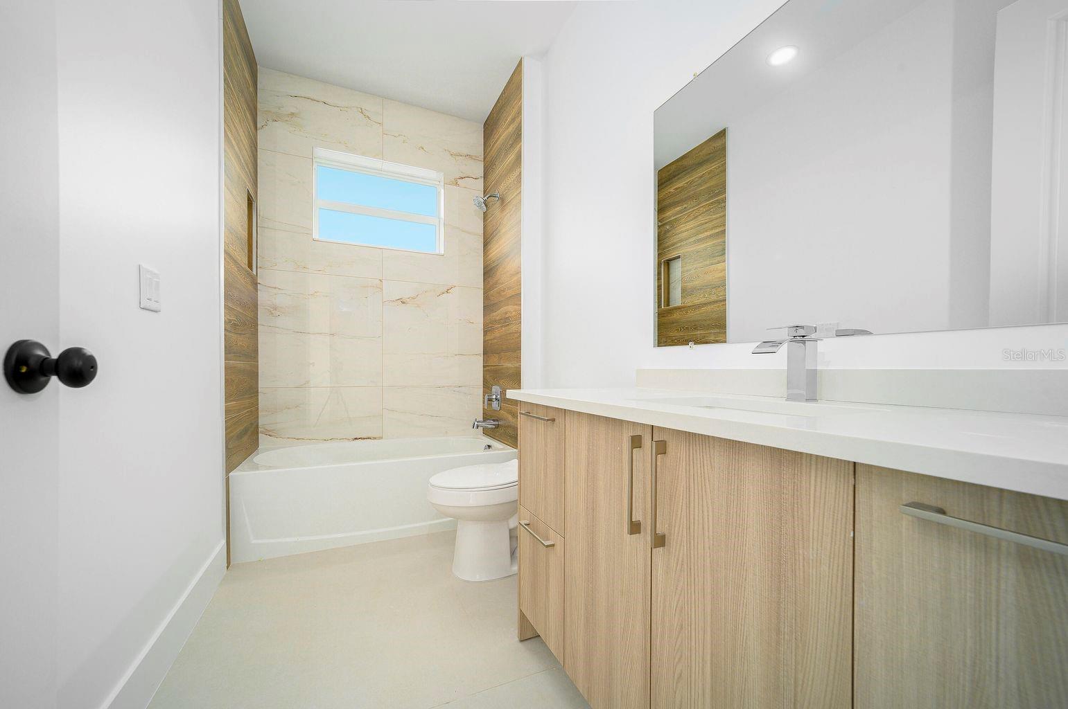 Image 18 of 35 For 15245 Brainbridge Circle