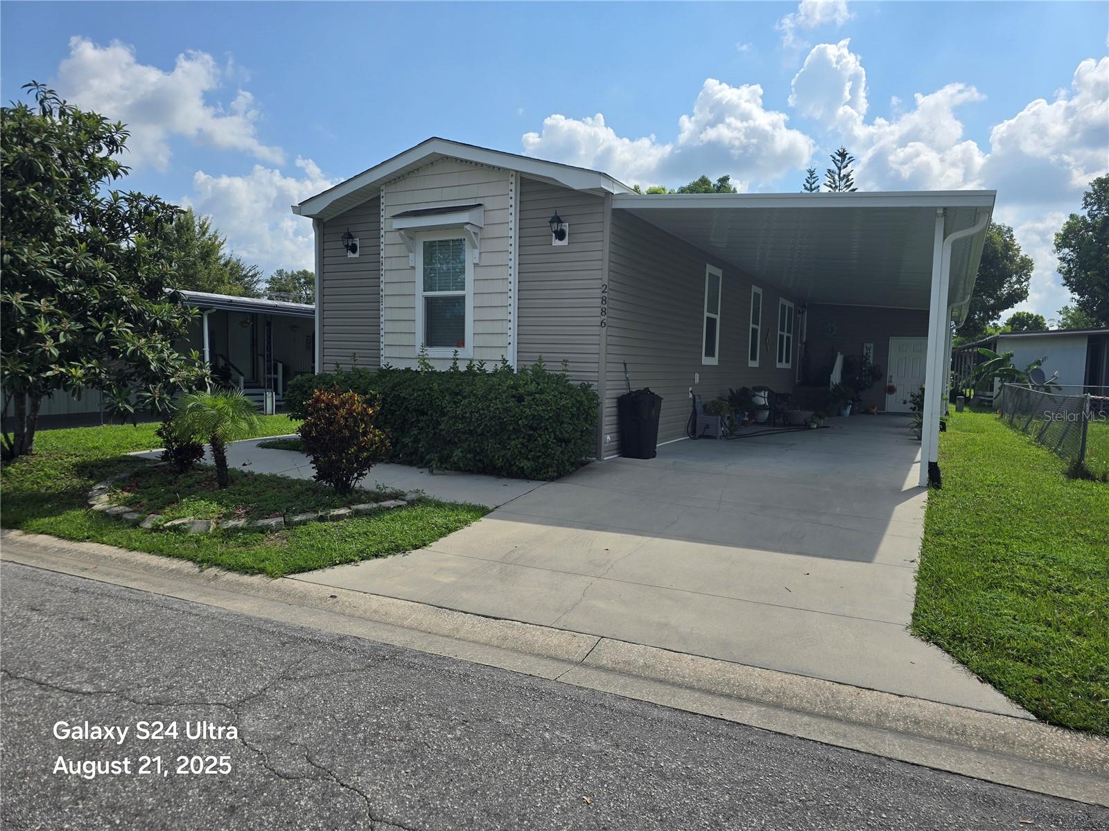 Image 2 of 21 For 2886 Canyon Drive 584