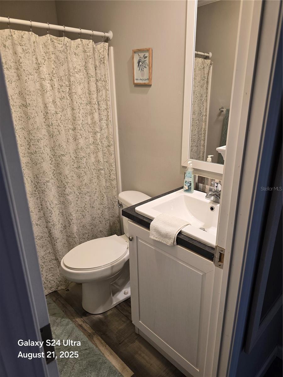 Image 8 of 21 For 2886 Canyon Drive 584
