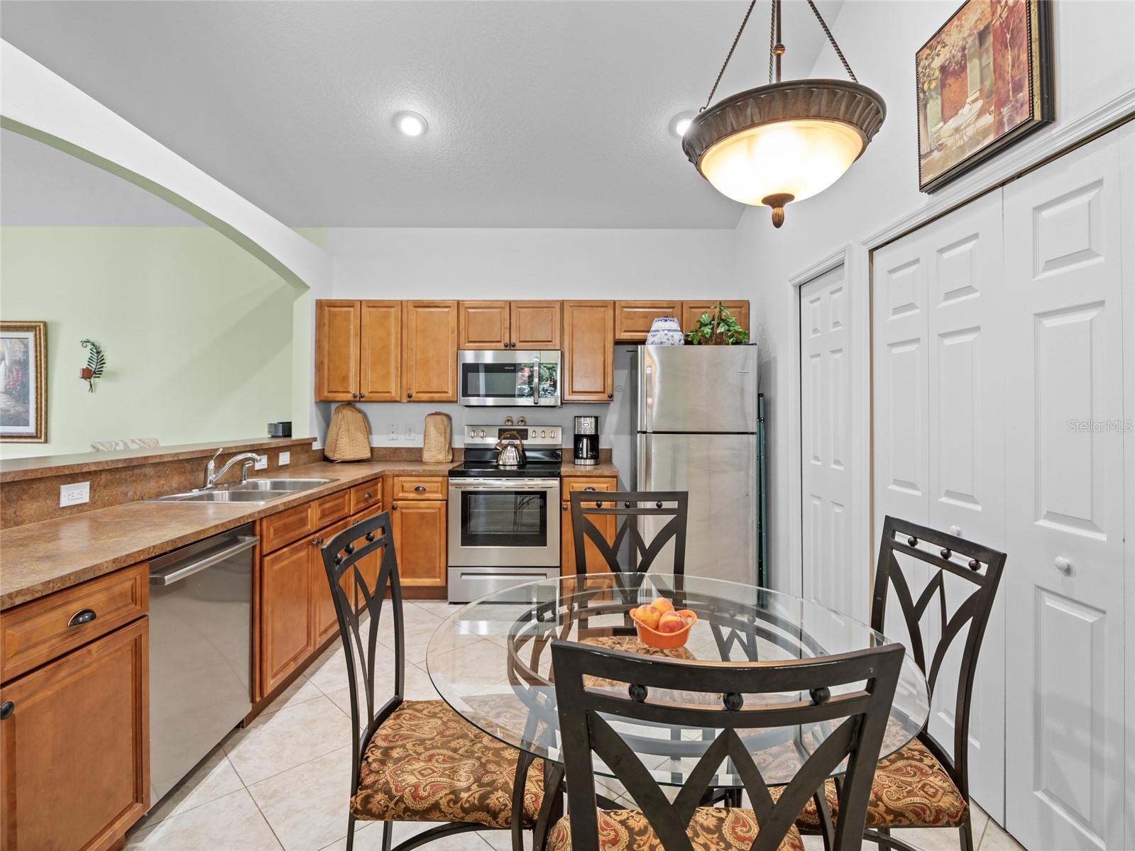 Image 10 of 46 For 3271 Arden Circle