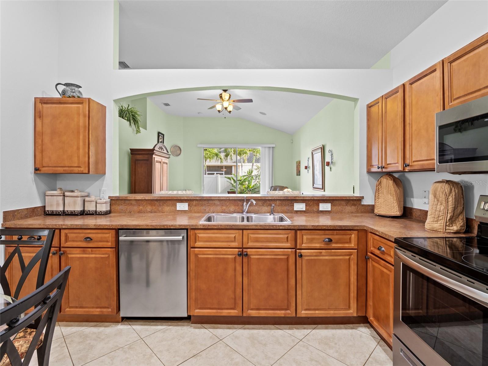 Image 12 of 46 For 3271 Arden Circle