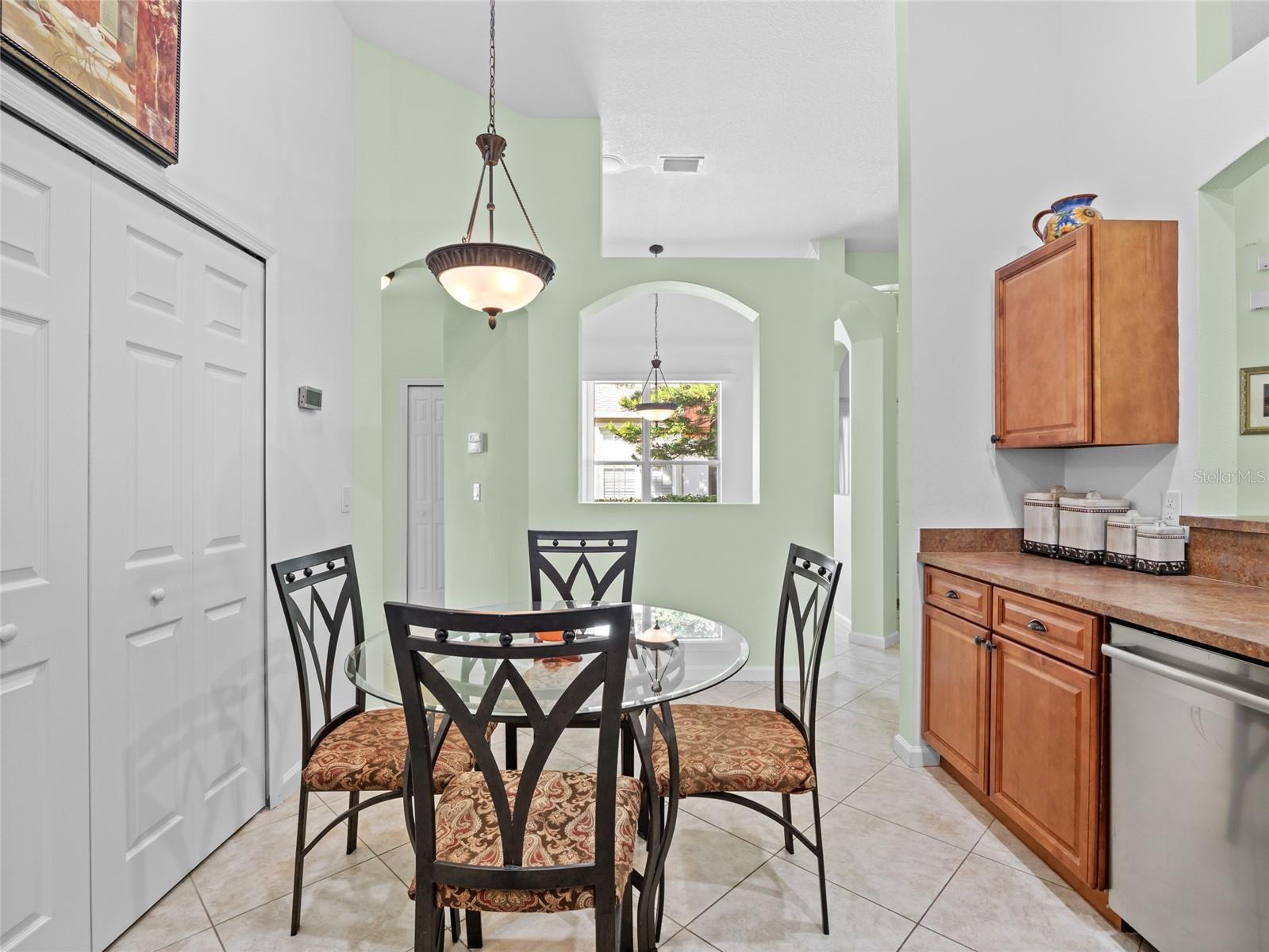 Image 13 of 46 For 3271 Arden Circle