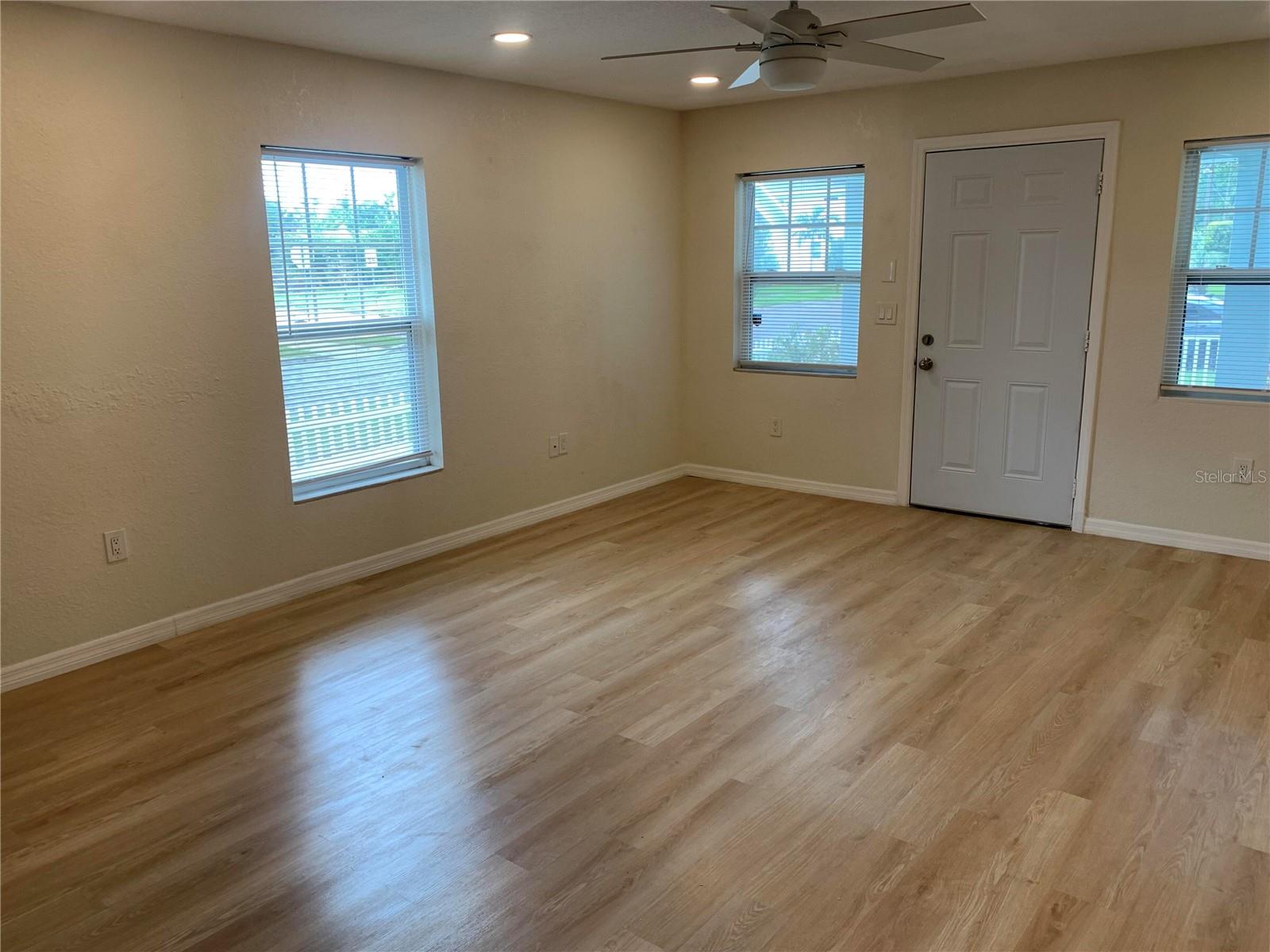 Image 6 of 12 For 2601 4th Avenue S