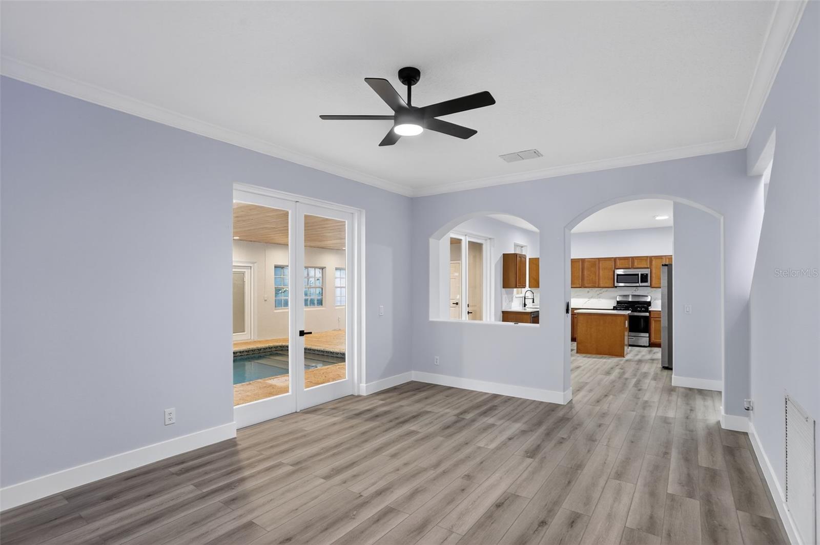 Image 10 of 40 For 4605 Riverton Drive