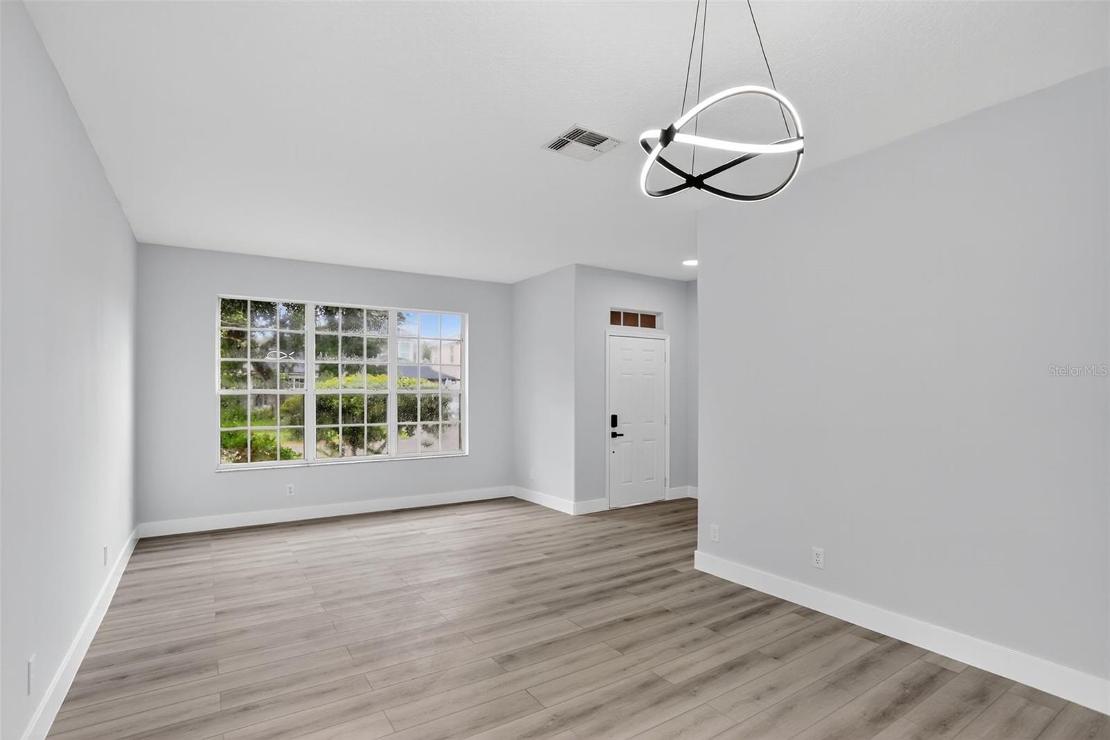 Image 3 of 40 For 4605 Riverton Drive