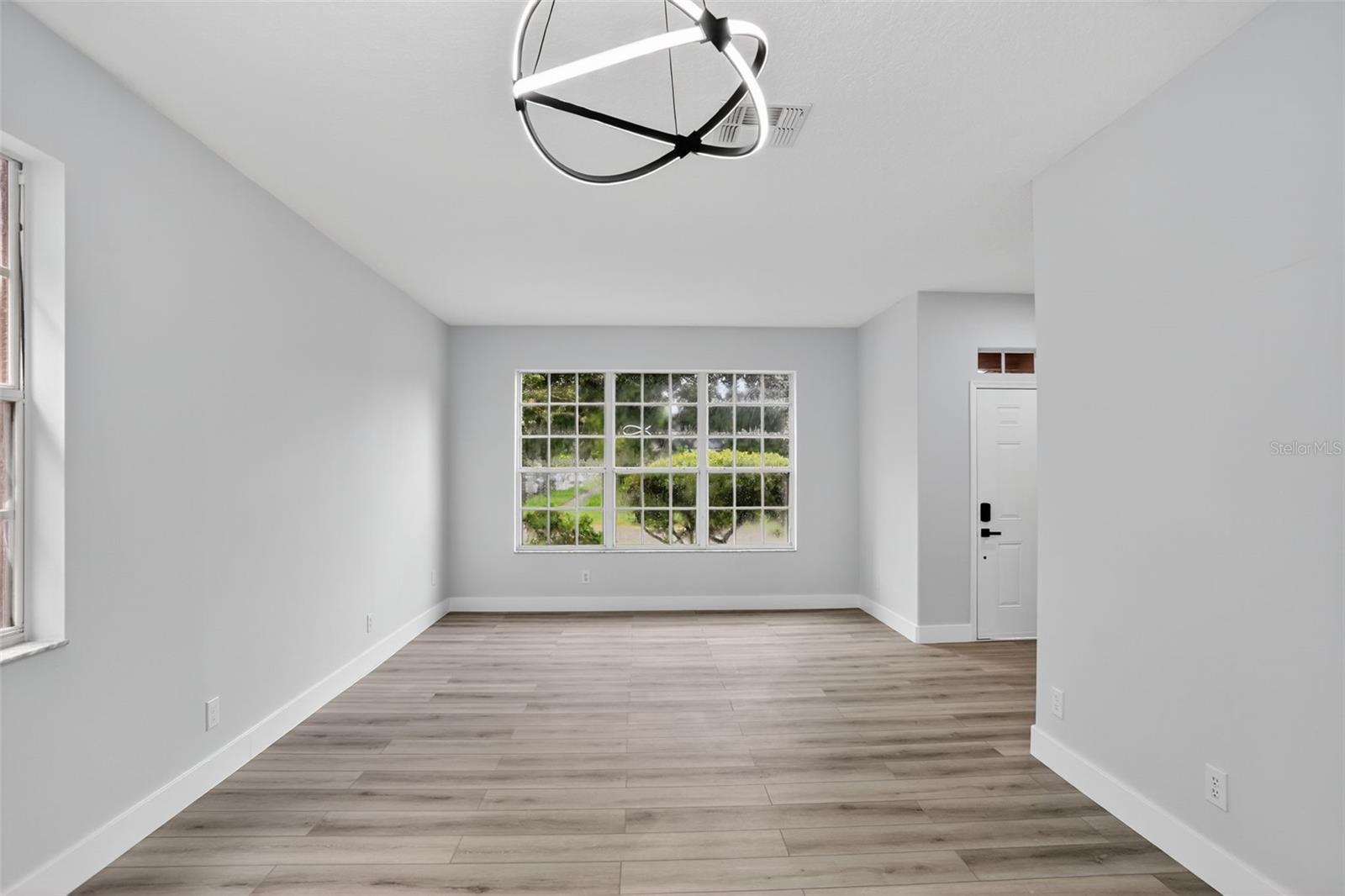 Image 5 of 40 For 4605 Riverton Drive