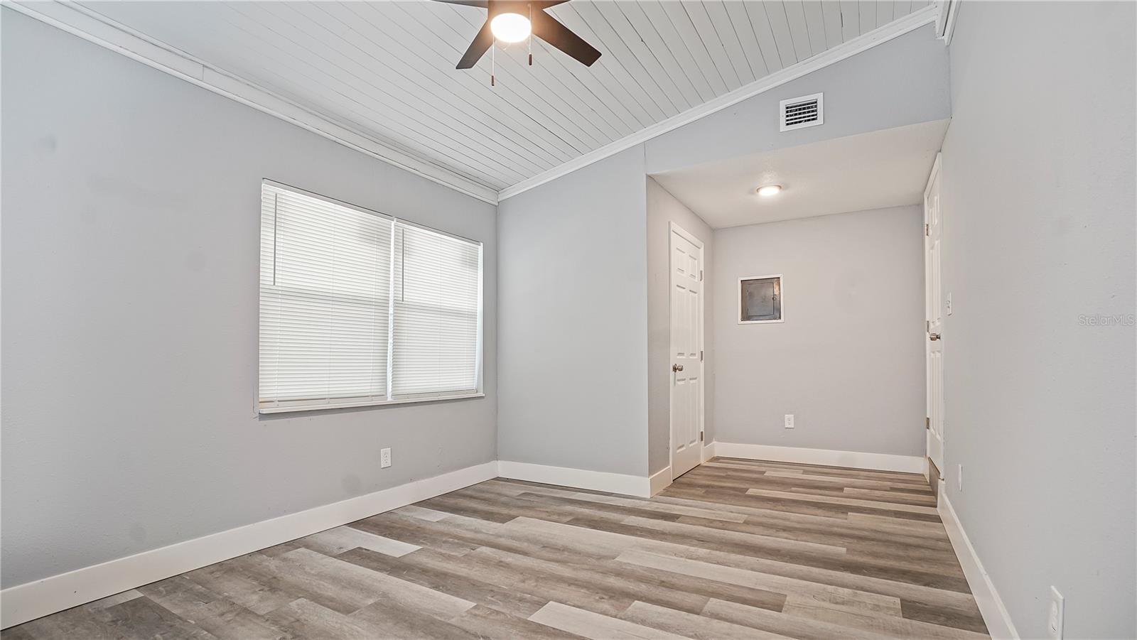 Image 3 of 16 For 721 13th Street