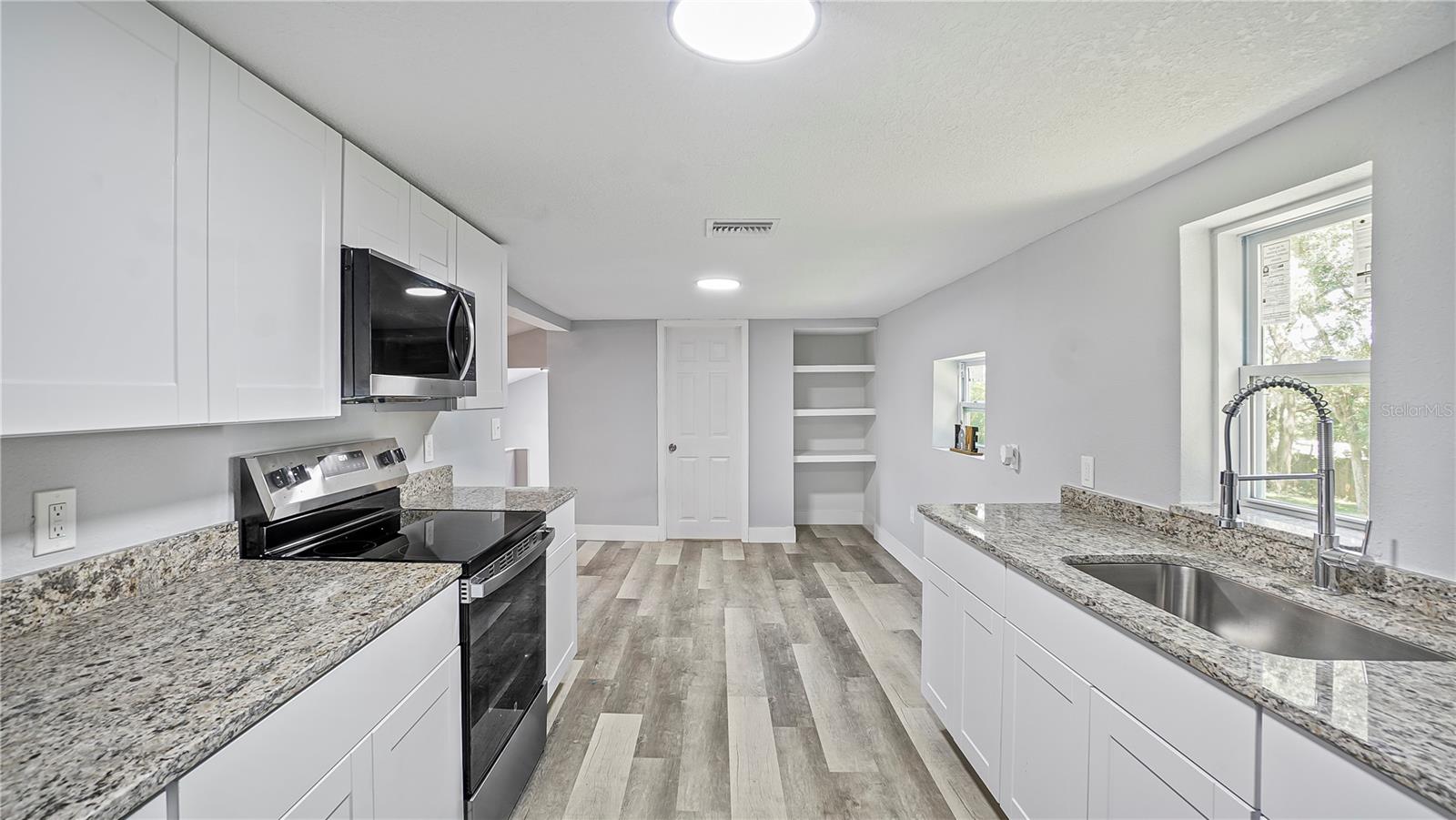 Image 6 of 16 For 721 13th Street