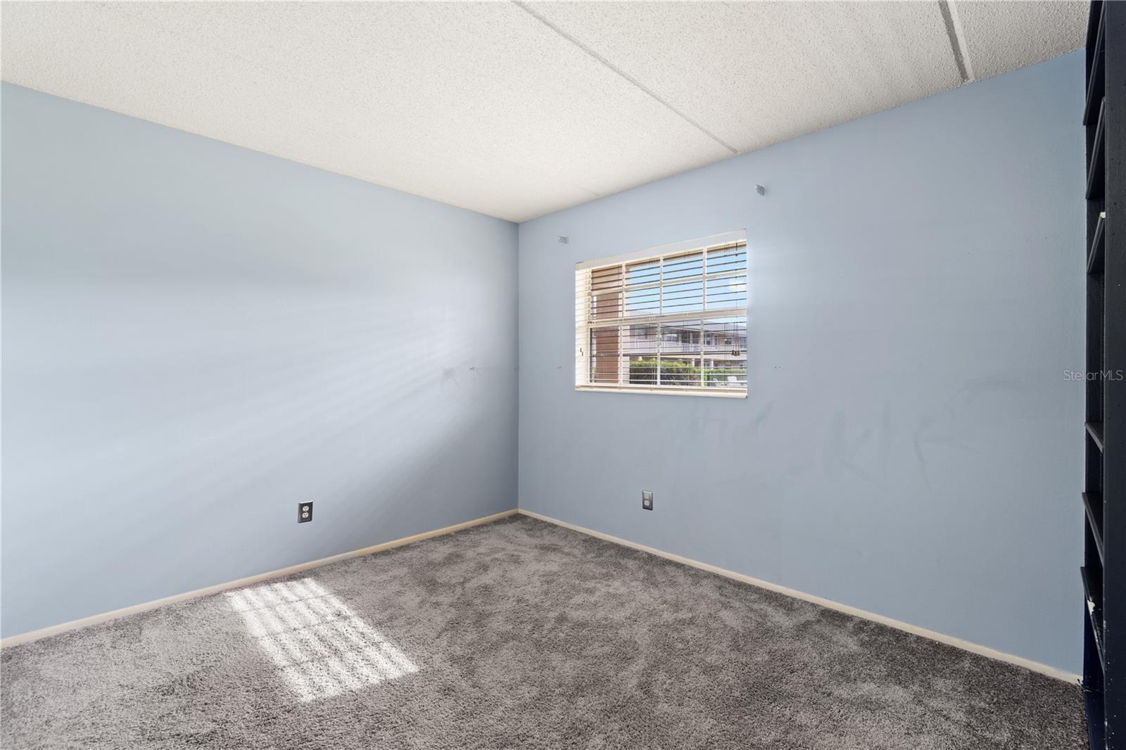 Image 14 of 17 For 1100 Caroline Street 121