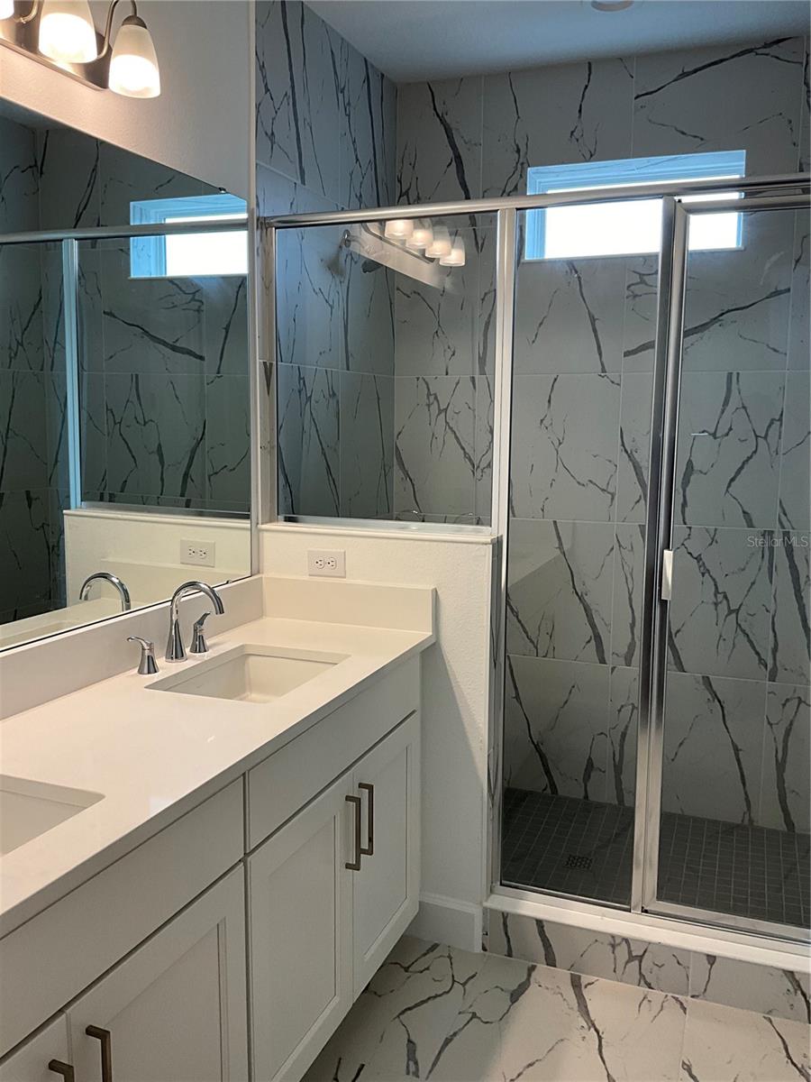 Image 3 of 9 For 2308 Brix Street