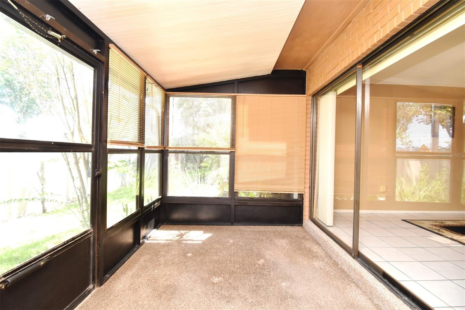 Image 15 of 37 For 6013 Village Circle 6013