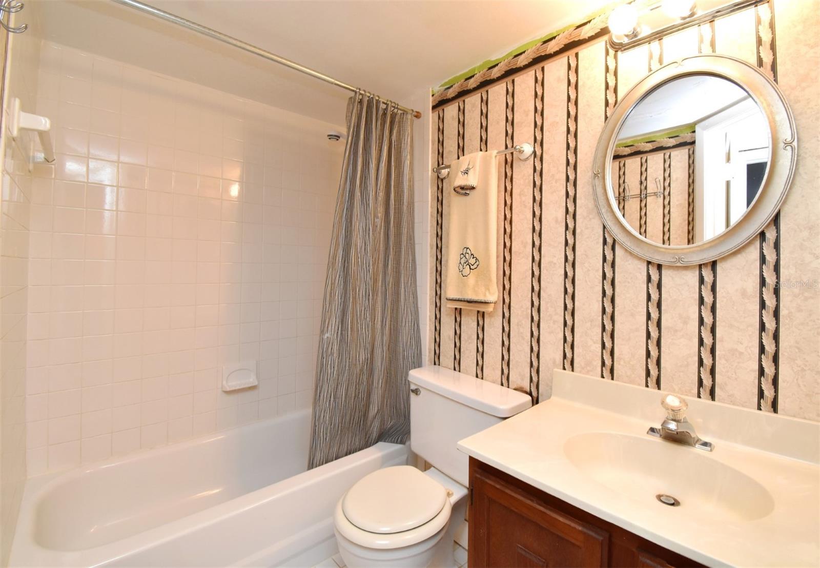 Image 31 of 37 For 6013 Village Circle 6013