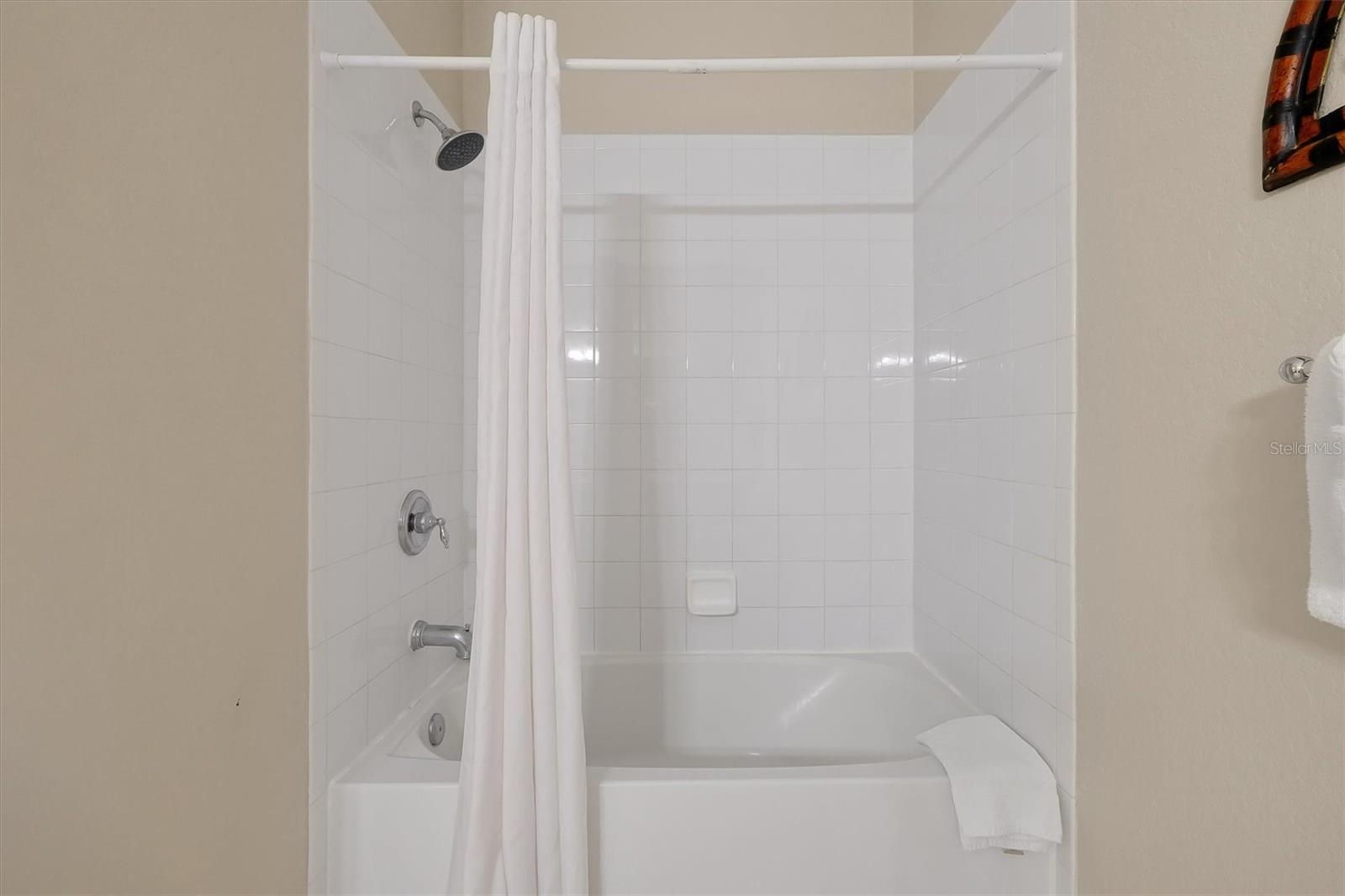 Image 23 of 45 For 4114 Breakview Drive 40402