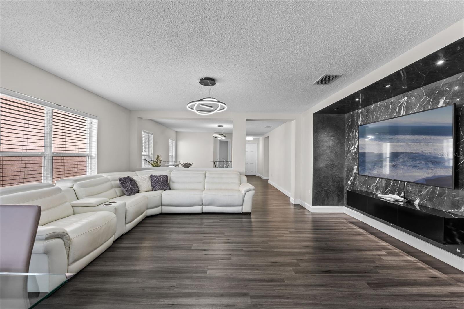 Image 5 of 22 For 2124 Florida Soapberry Boulevard